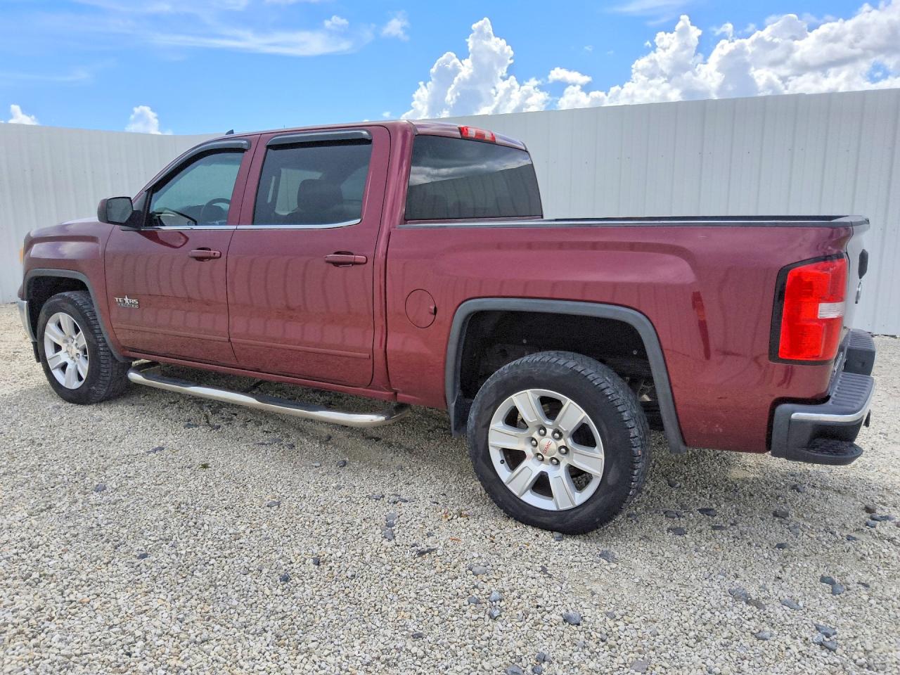2015 Gmc Sierra C1500 Sle Red vin: 3GTP1UEC3FG296237