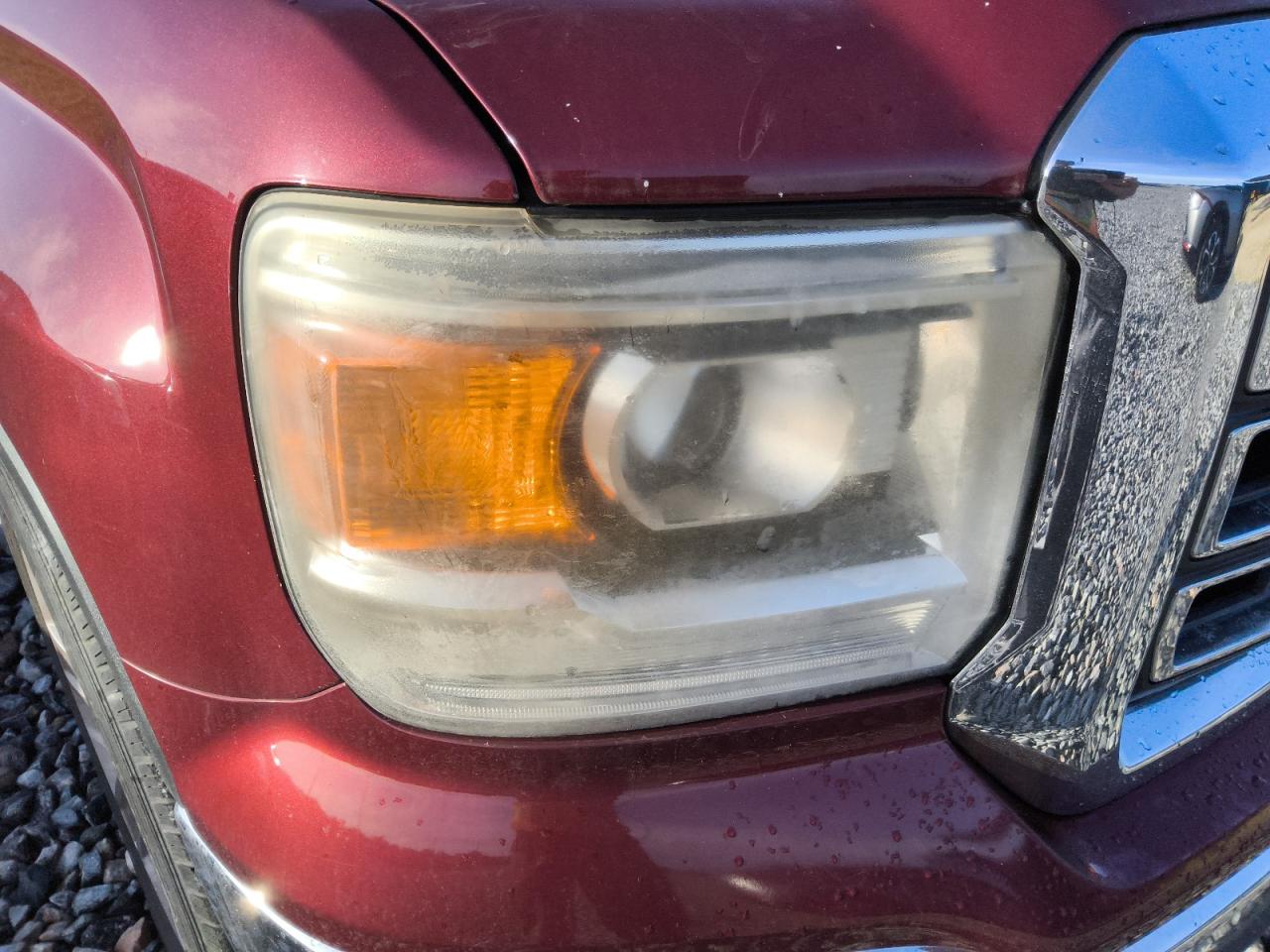 2015 Gmc Sierra C1500 Sle Red vin: 3GTP1UEC3FG296237 Damage: Right Head Lamp, Faded, Repair Required