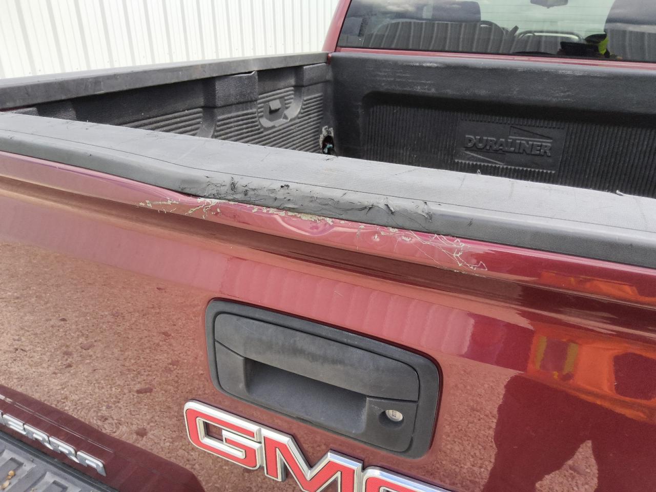 2015 Gmc Sierra C1500 Sle Red vin: 3GTP1UEC3FG296237 Damage: Tailgate, Dent(S) W/ Paint Dmg, > 12 Inches