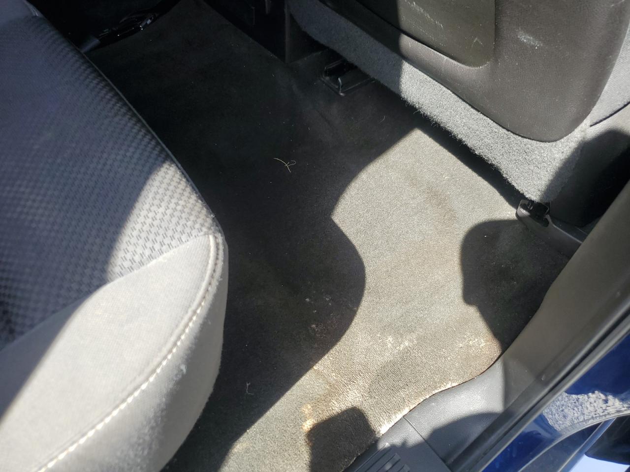 2014 Gmc Sierra C1500 Sle Blue vin: 3GTP1UEC6EG478867 Damage: Right Rear Carpet, Stained, Permanent