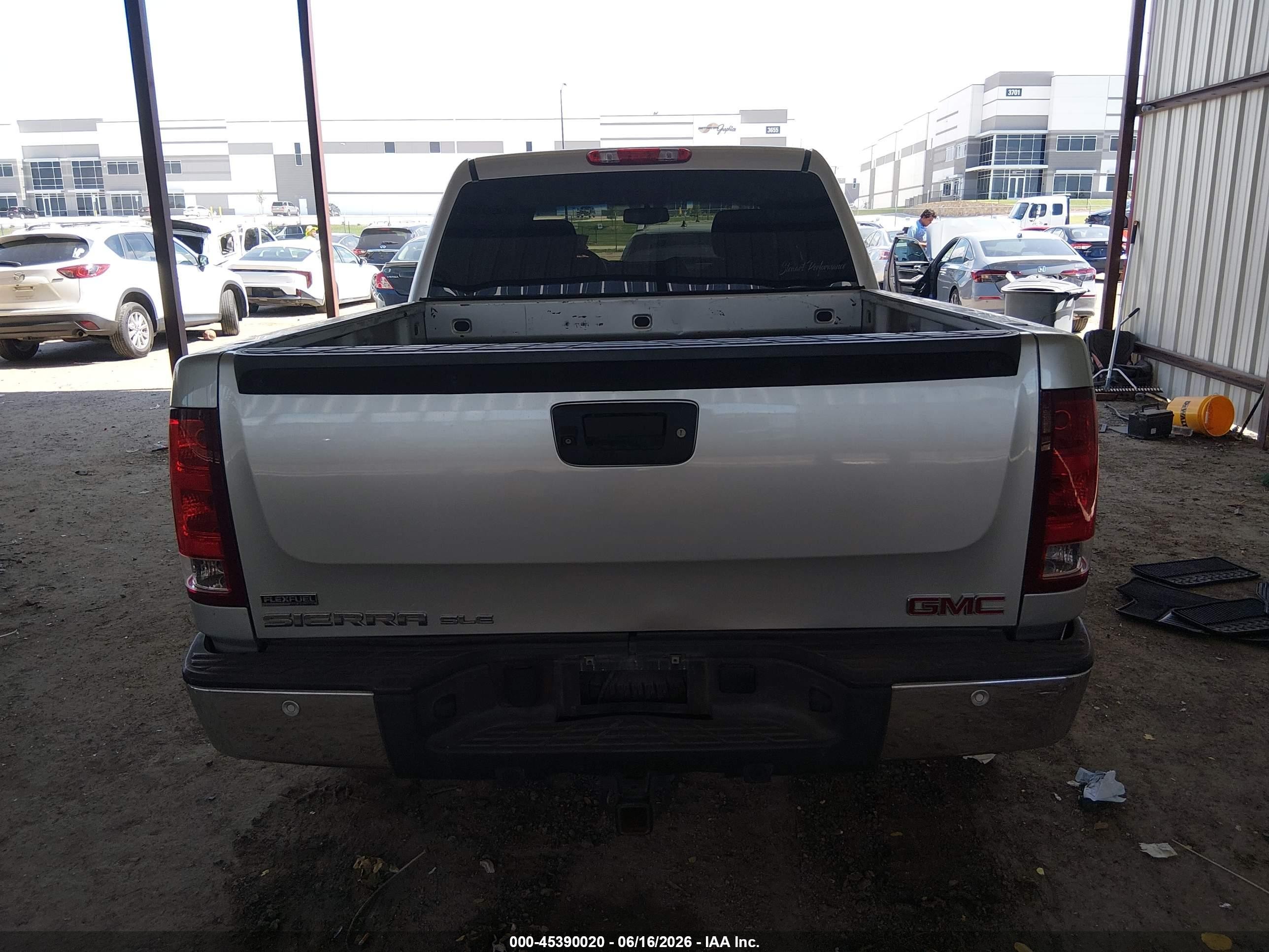 2011 Gmc Sierra 1500 Sle Silver vin: 3GTP1VE00BG144406