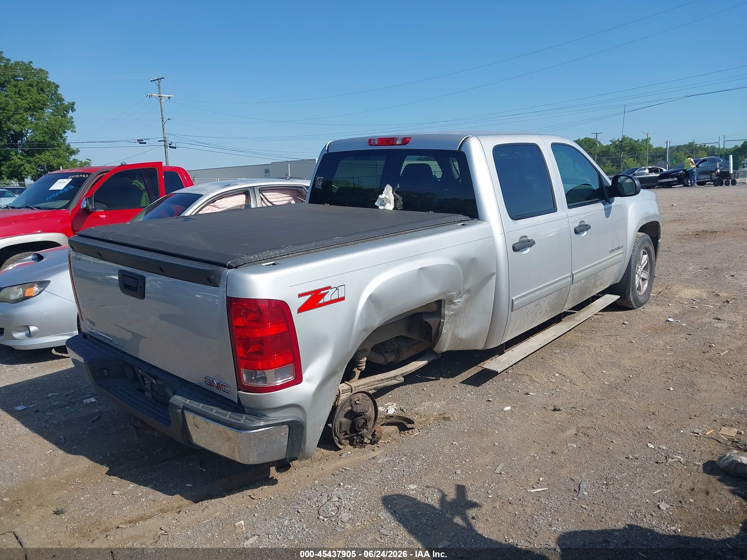 2011 Gmc Sierra 1500 Sle Silver vin: 3GTP1VE00BG149654