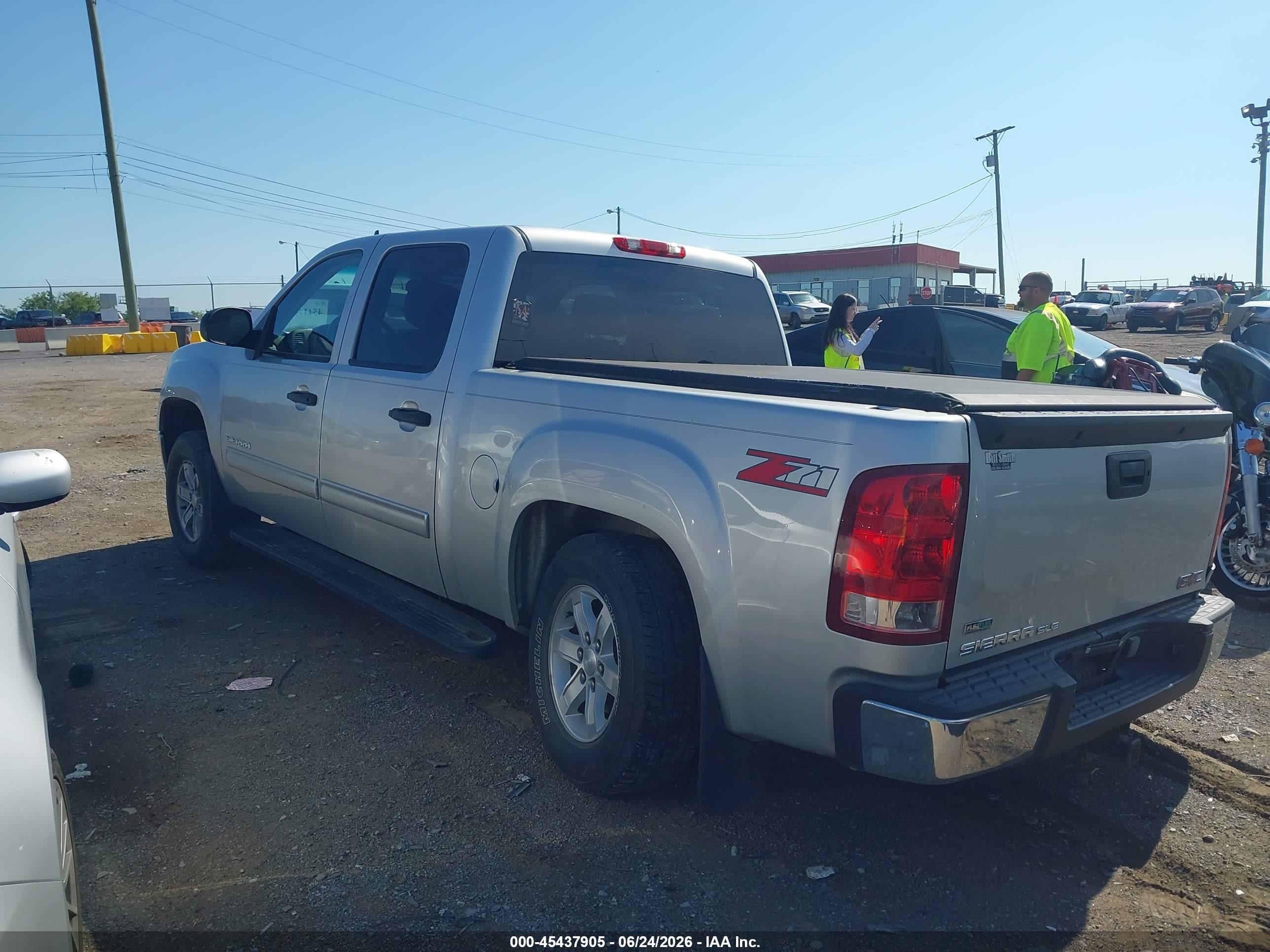 2011 Gmc Sierra 1500 Sle Silver vin: 3GTP1VE00BG149654