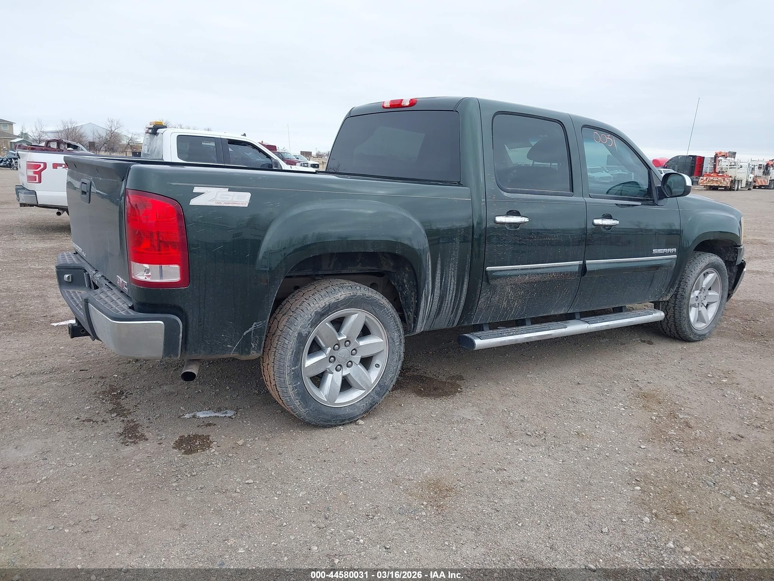 2013 Gmc Sierra 1500 Sle Зеленый vin: 3GTP1VE01DG208925