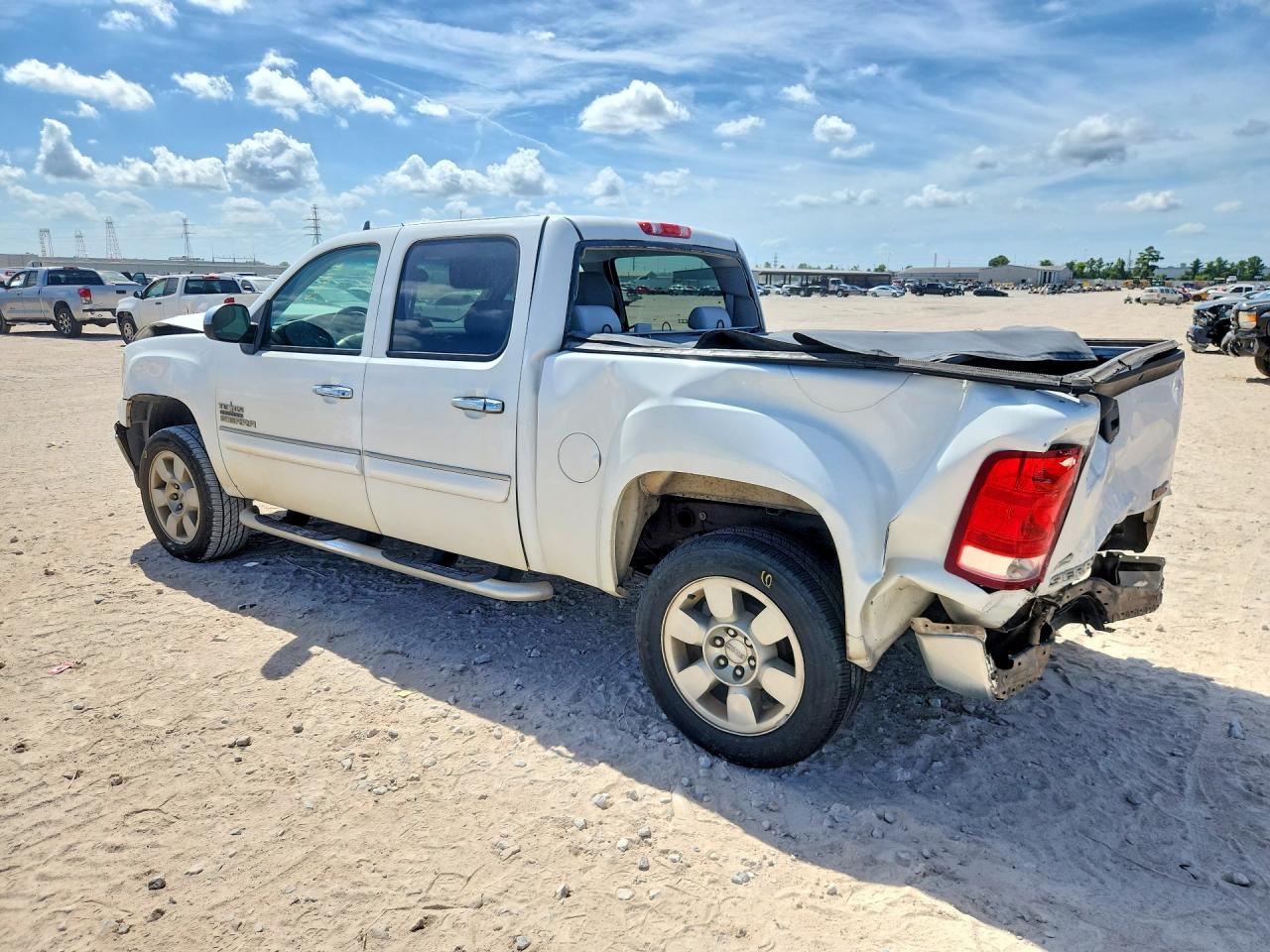 2011 Gmc Sierra C1500 Sle White vin: 3GTP1VE02BG360855
