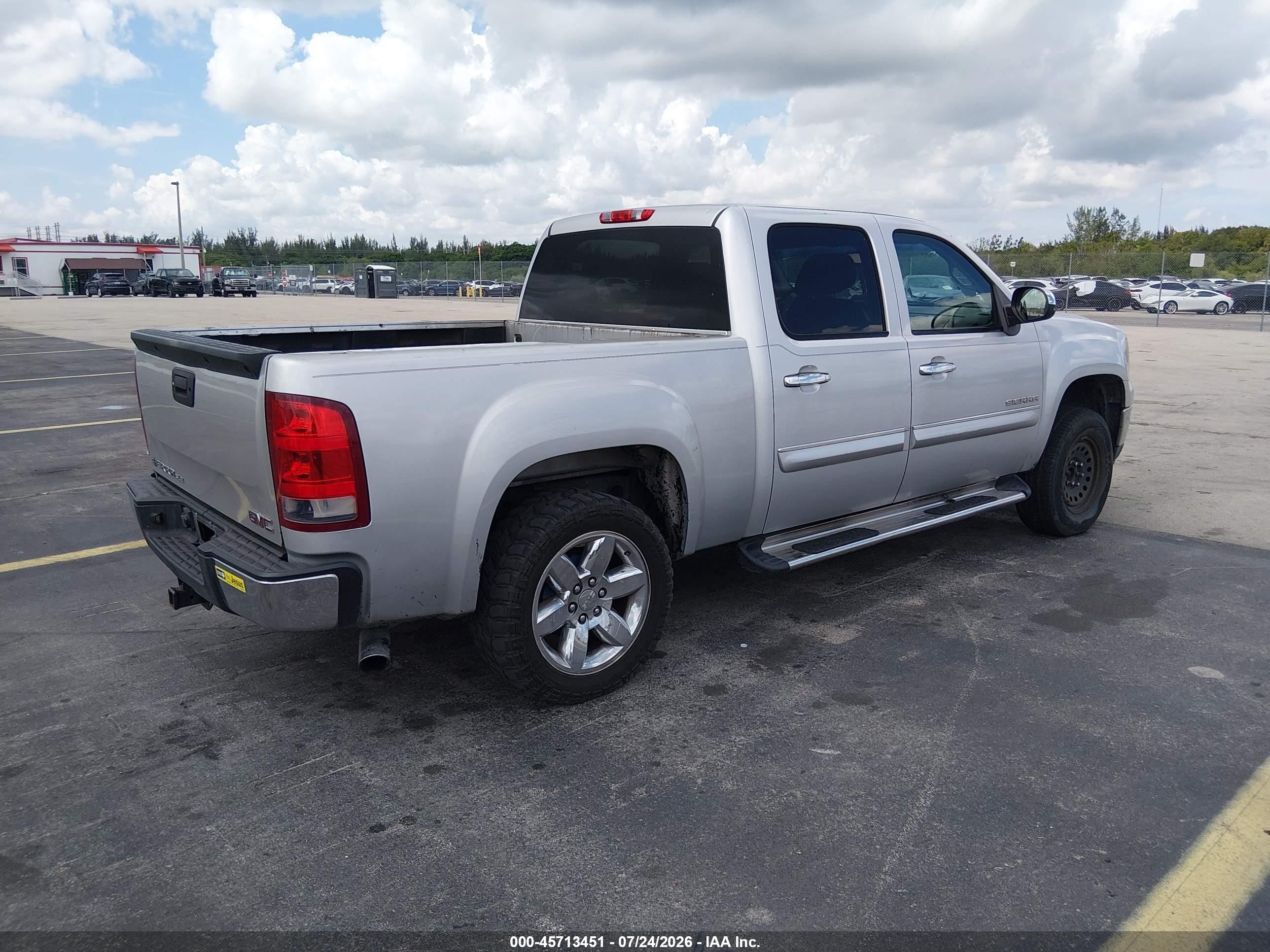 2013 Gmc Sierra 1500 Sle Silver vin: 3GTP1VE02DG180312