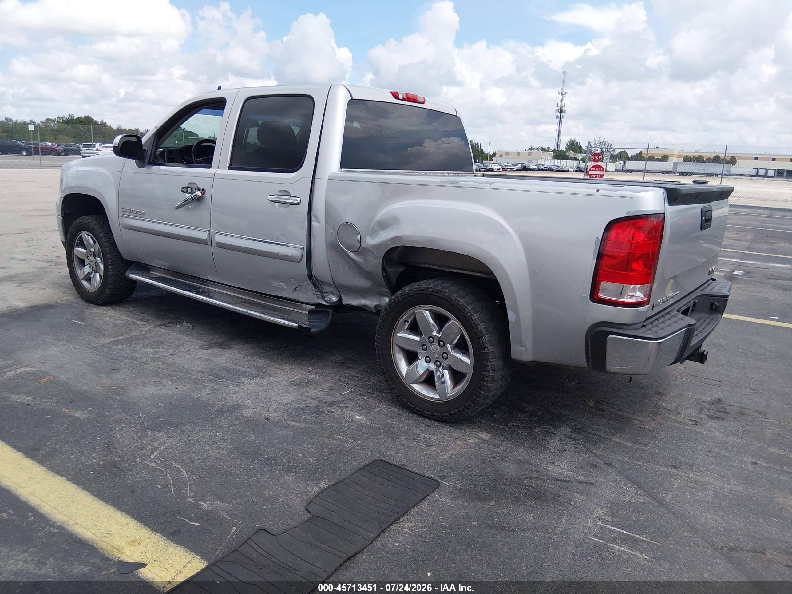 2013 Gmc Sierra 1500 Sle Silver vin: 3GTP1VE02DG180312