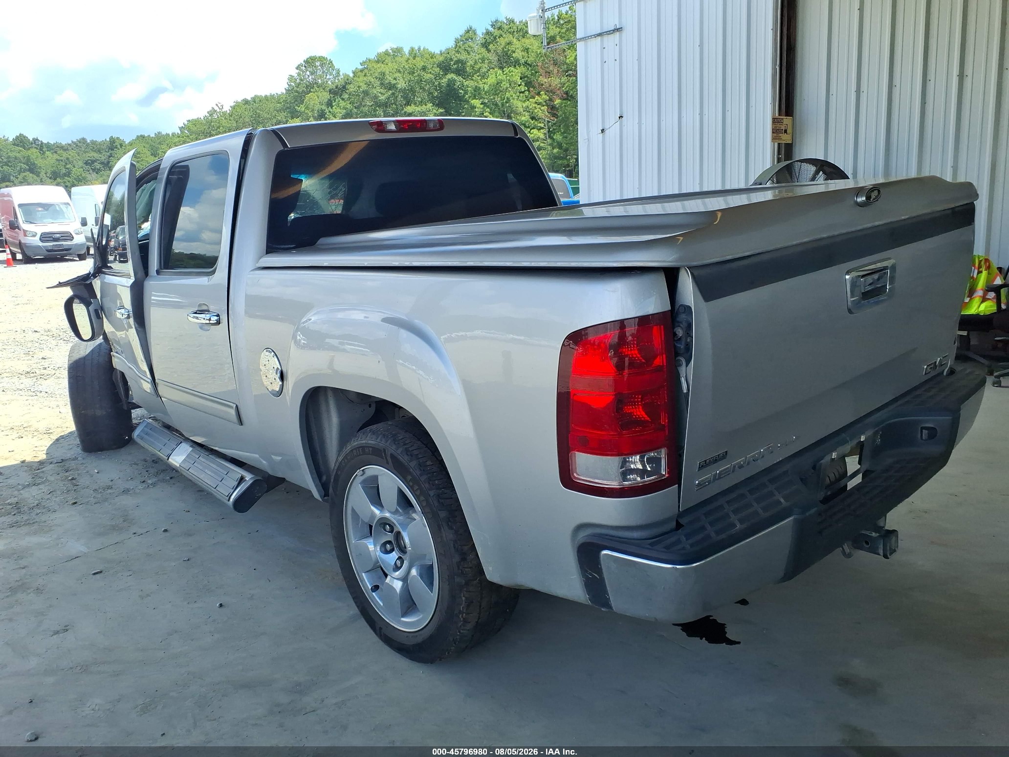2011 Gmc Sierra 1500 Sle Silver vin: 3GTP1VE03BG106930