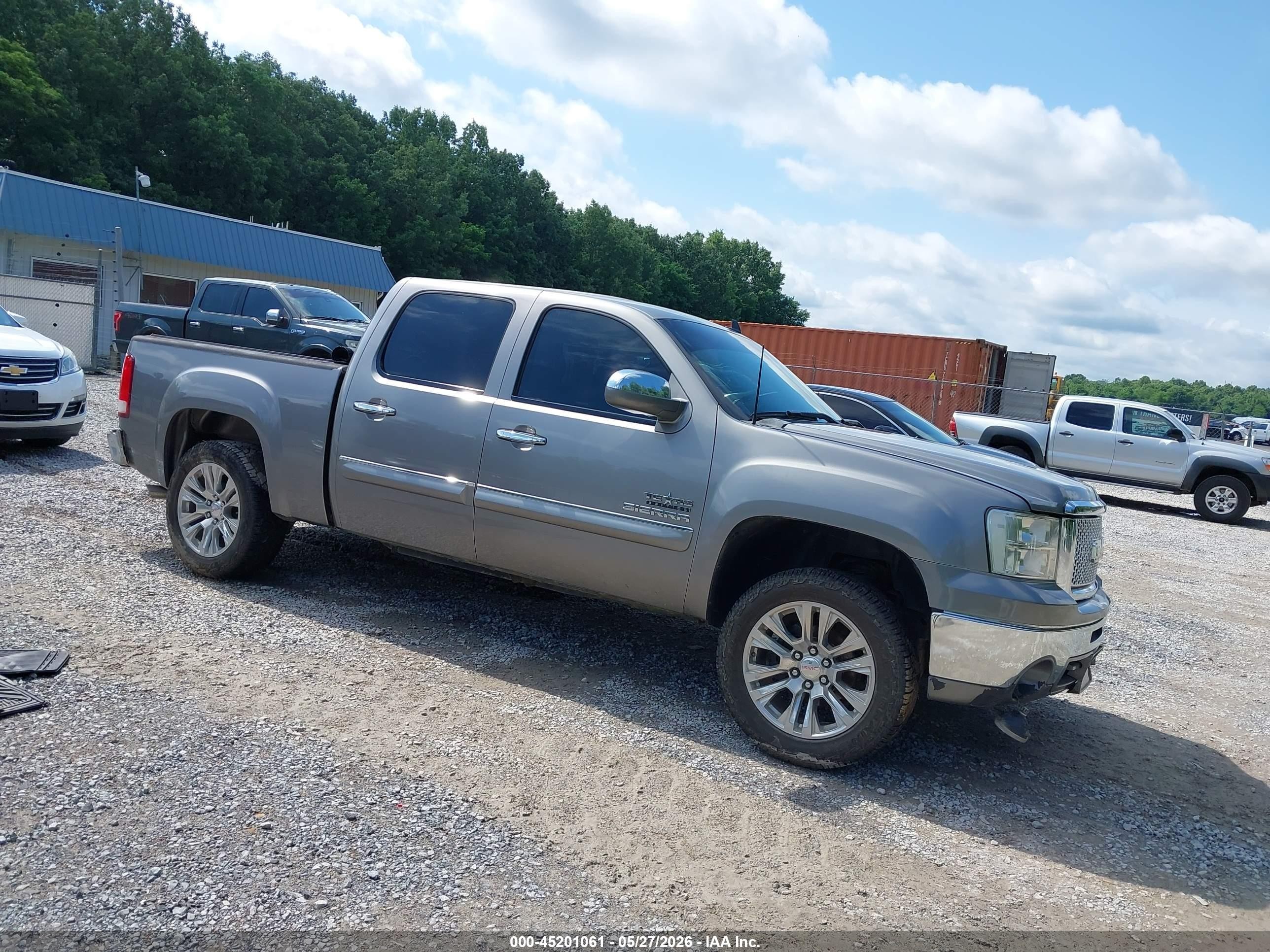 2013 Gmc Sierra 1500 Sle Silver vin: 3GTP1VE03DG302353