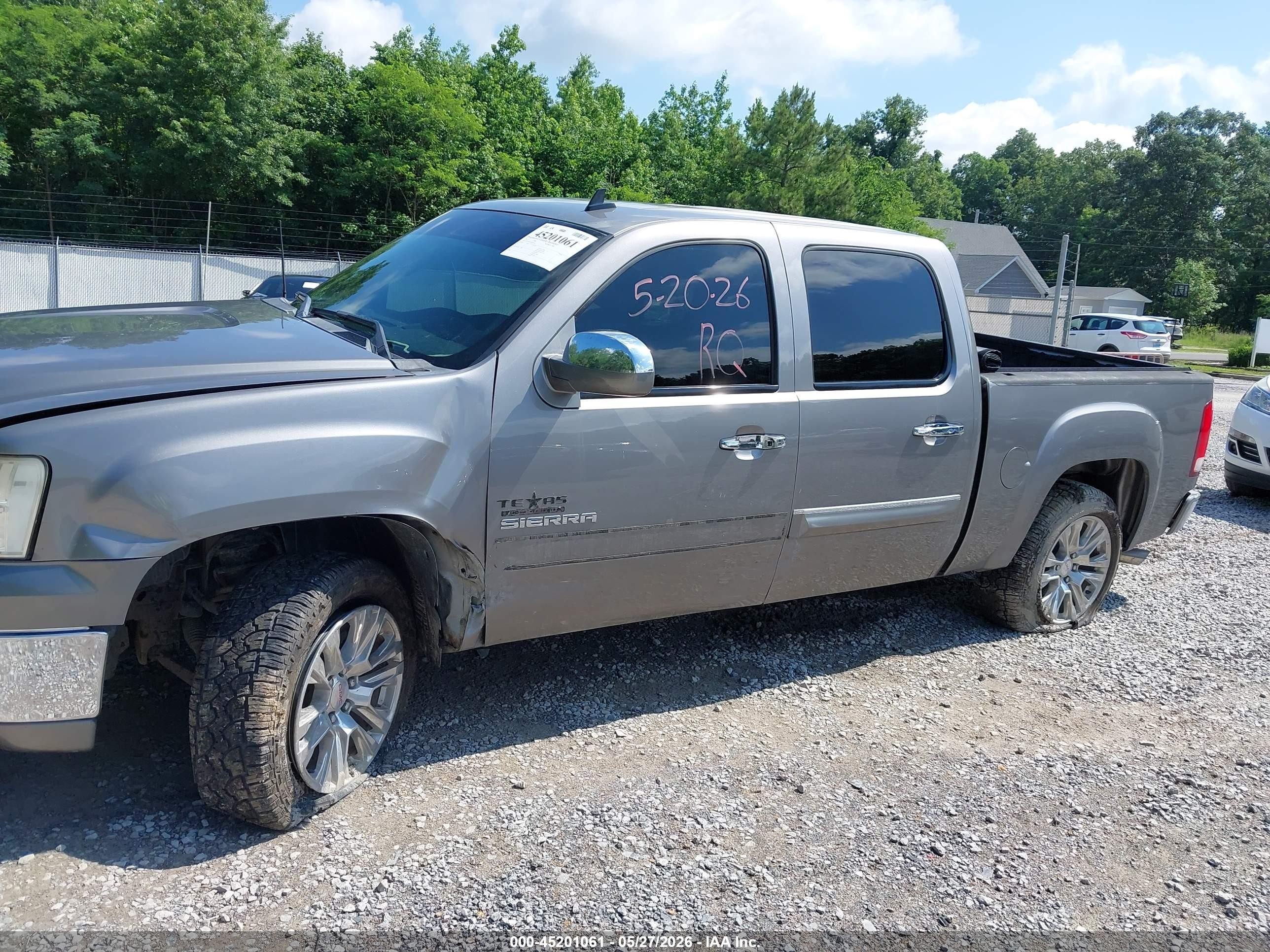 2013 Gmc Sierra 1500 Sle Silver vin: 3GTP1VE03DG302353