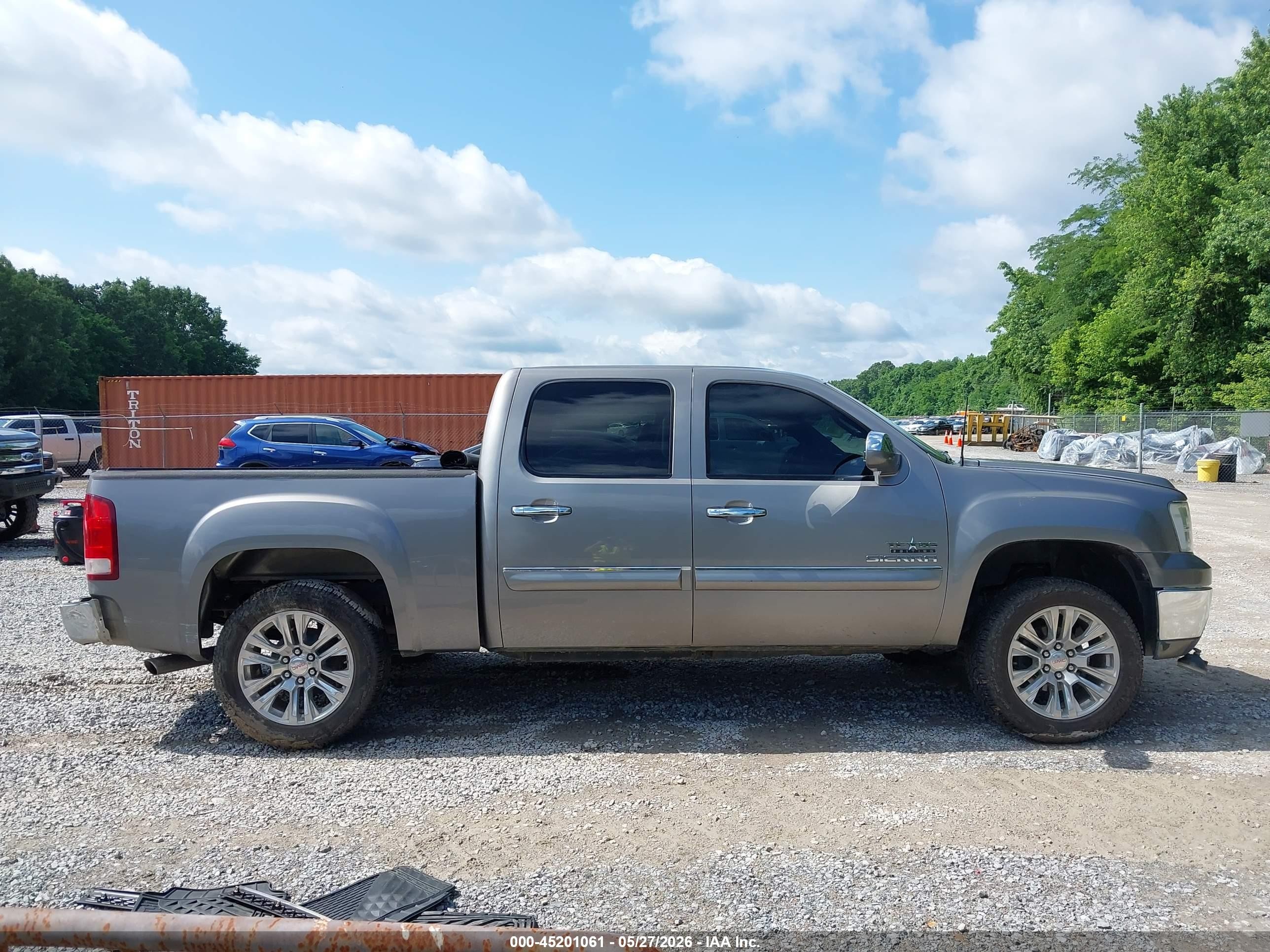 2013 Gmc Sierra 1500 Sle Silver vin: 3GTP1VE03DG302353
