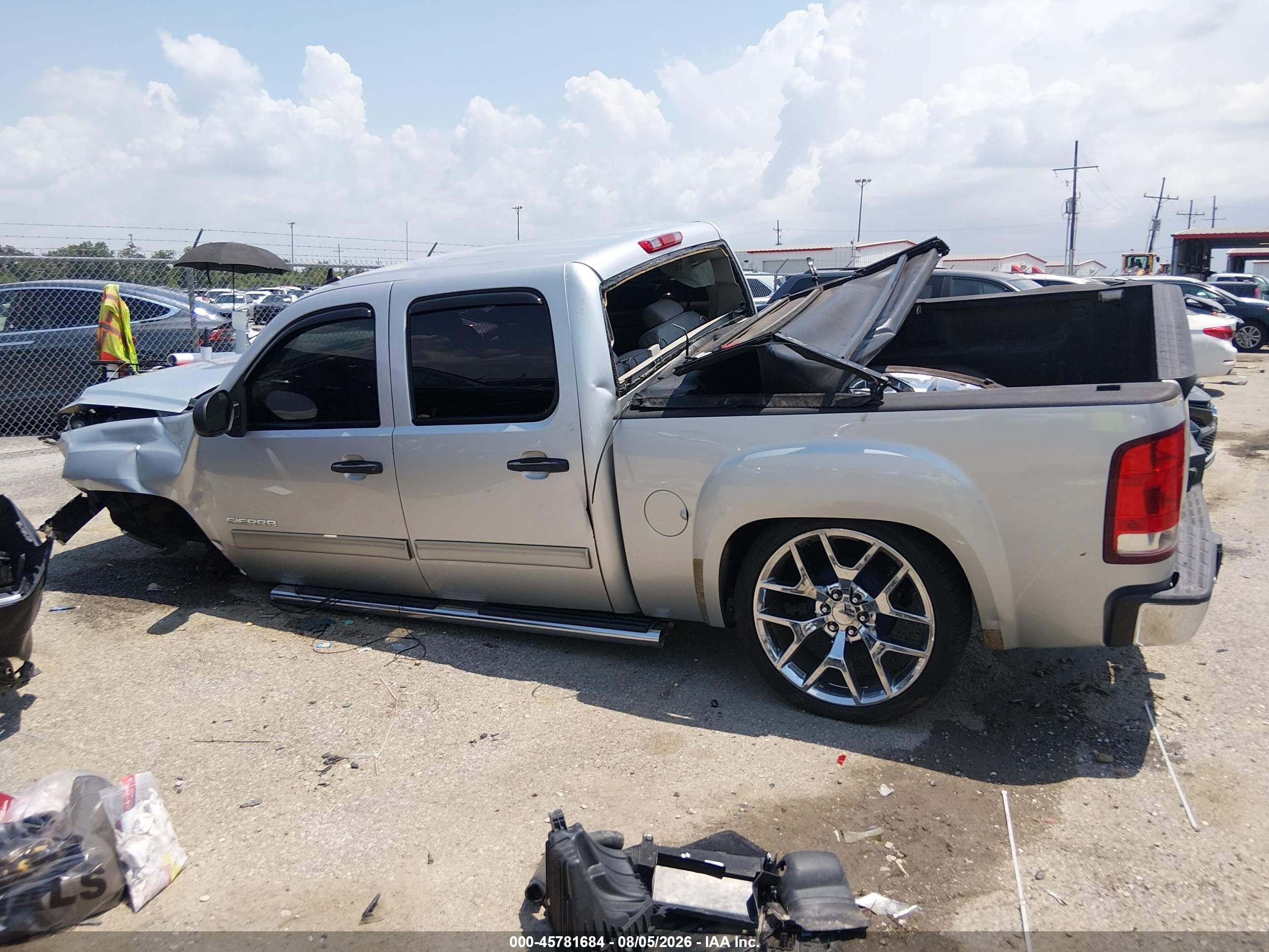 2011 Gmc Sierra 1500 Sle Silver vin: 3GTP1VE04BG308160