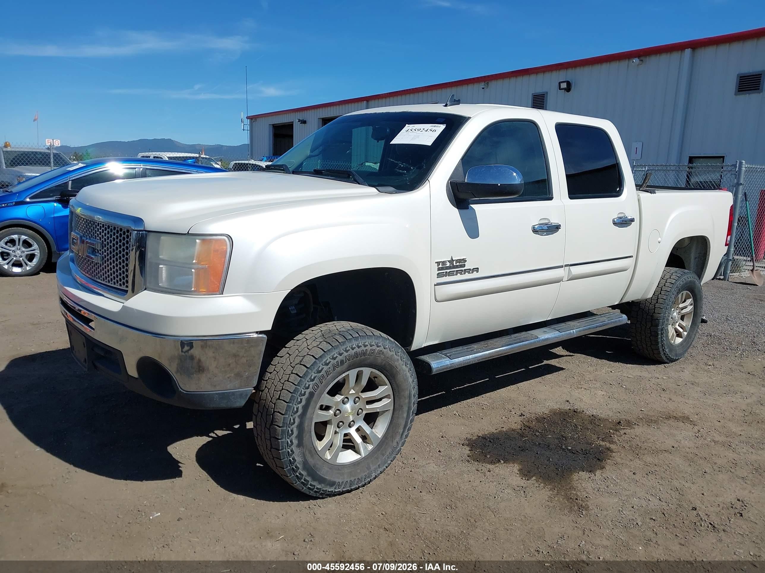 2013 Gmc Sierra 1500 Sle White vin: 3GTP1VE04DG327911