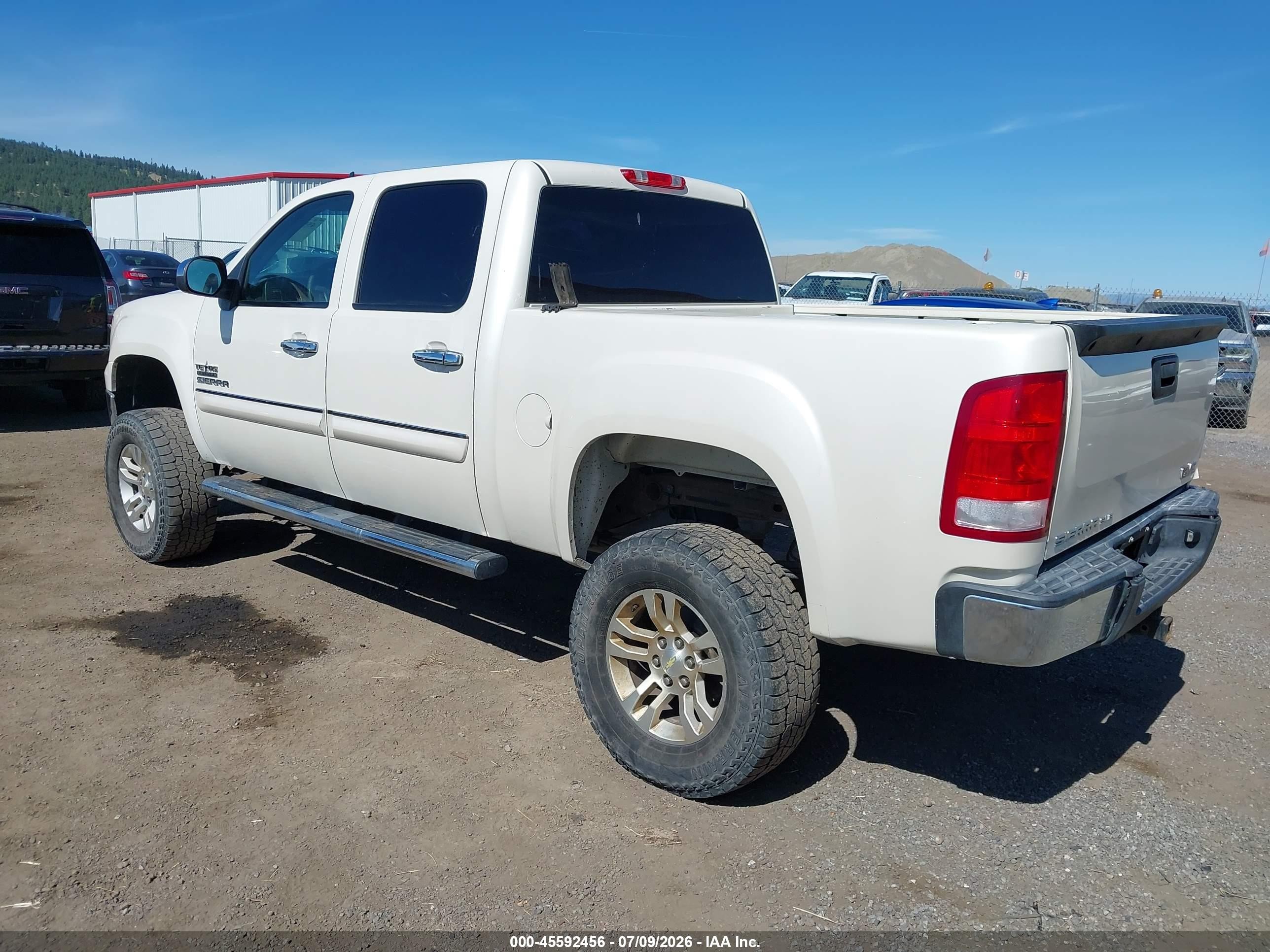 2013 Gmc Sierra 1500 Sle White vin: 3GTP1VE04DG327911