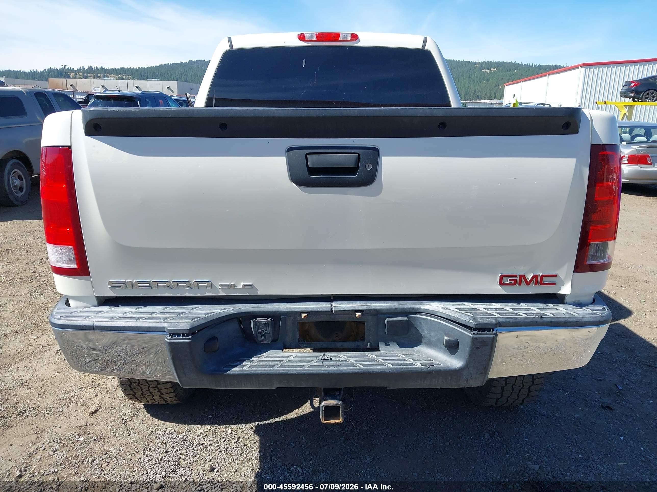 2013 Gmc Sierra 1500 Sle White vin: 3GTP1VE04DG327911