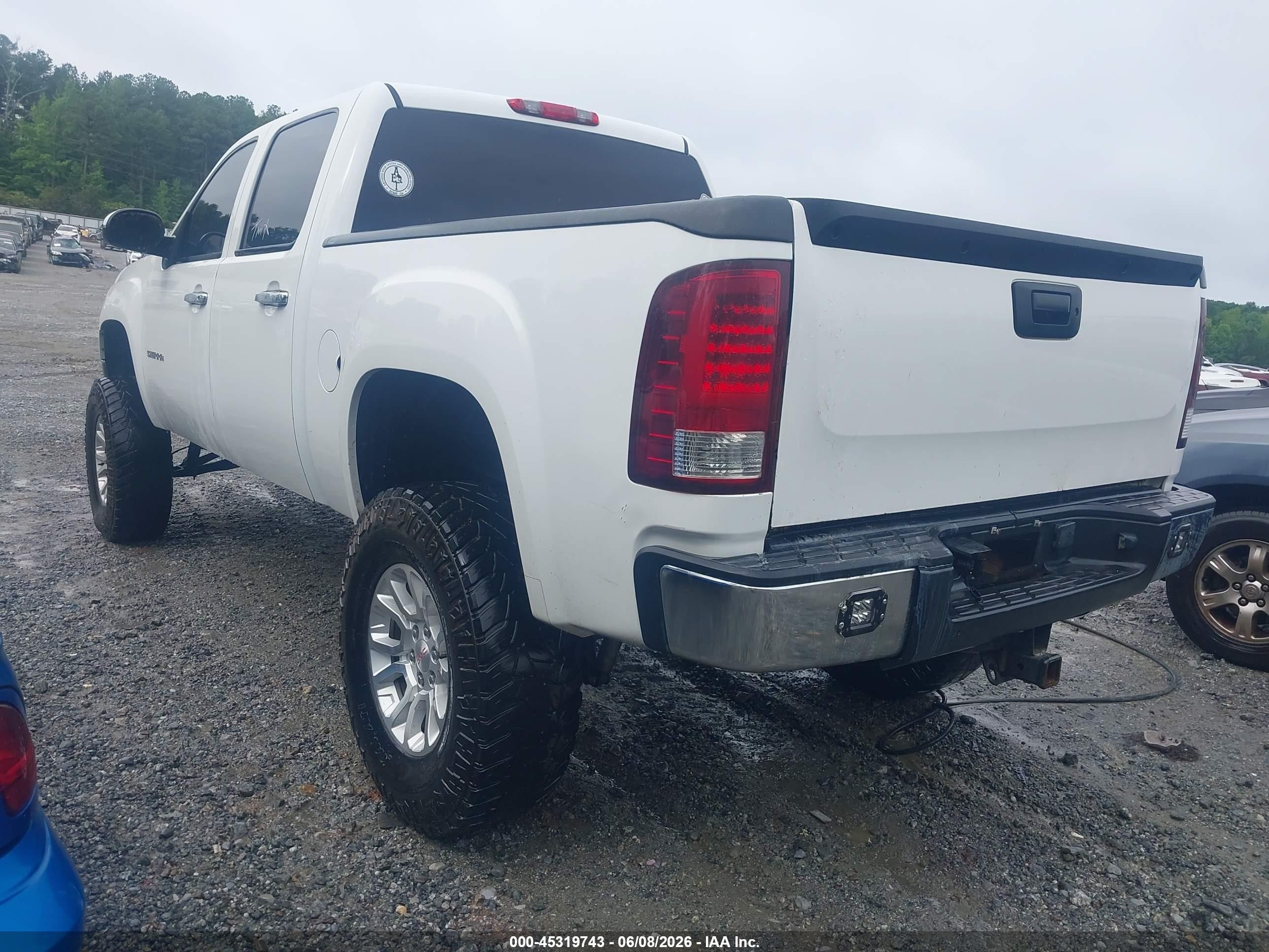 2013 Gmc Sierra 1500 Sle White vin: 3GTP1VE05DG111372