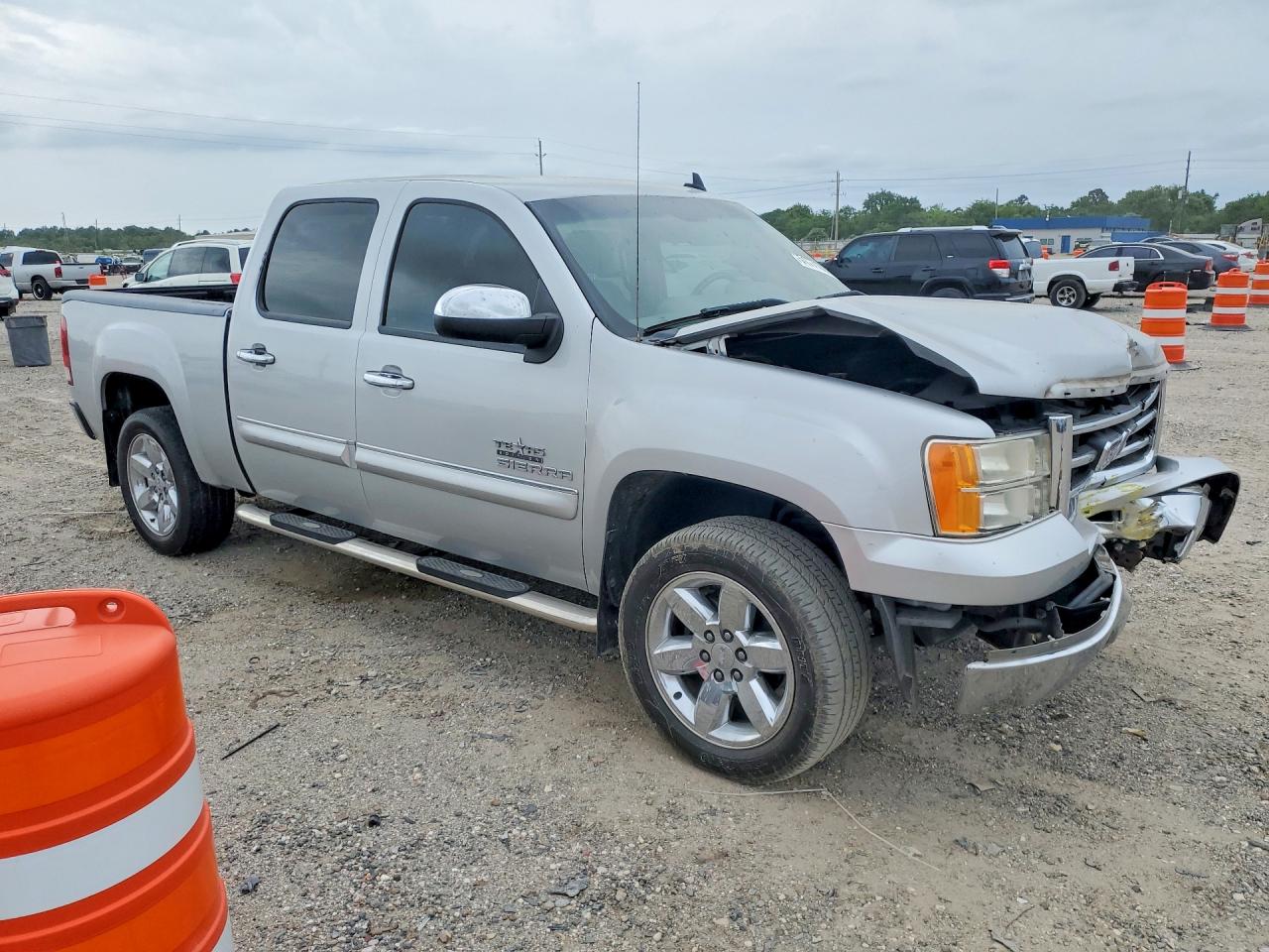 2013 Gmc Sierra C1500 Sle Silver vin: 3GTP1VE07DG183268