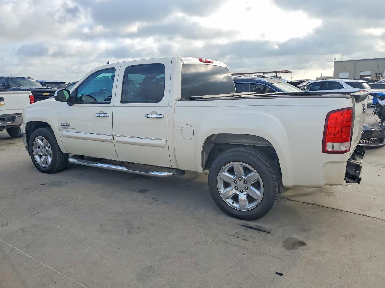 2013 Gmc Sierra C1500 Sle White vin: 3GTP1VE08DG167645