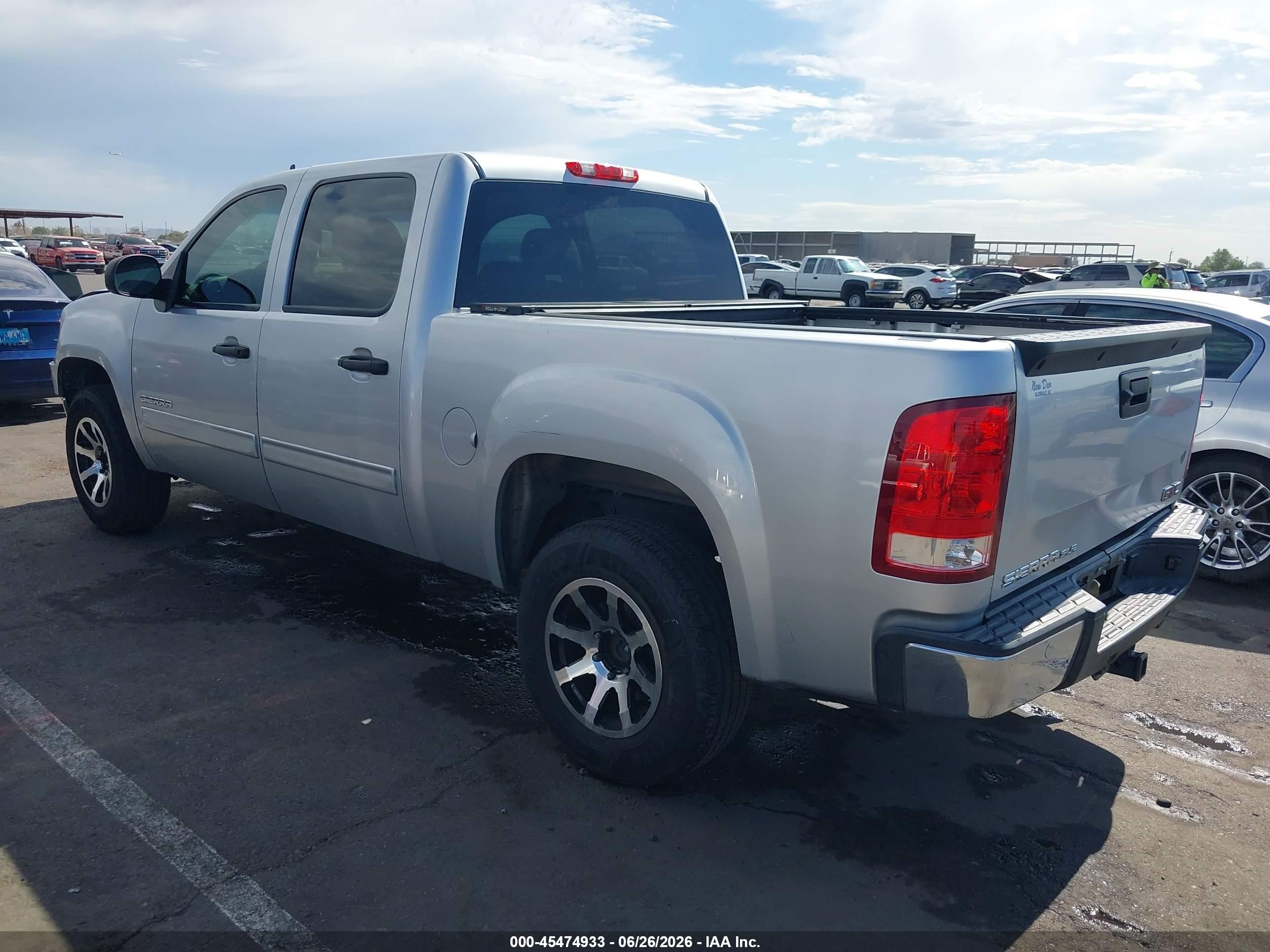 2013 Gmc Sierra 1500 Sle Silver vin: 3GTP1VE08DG311033