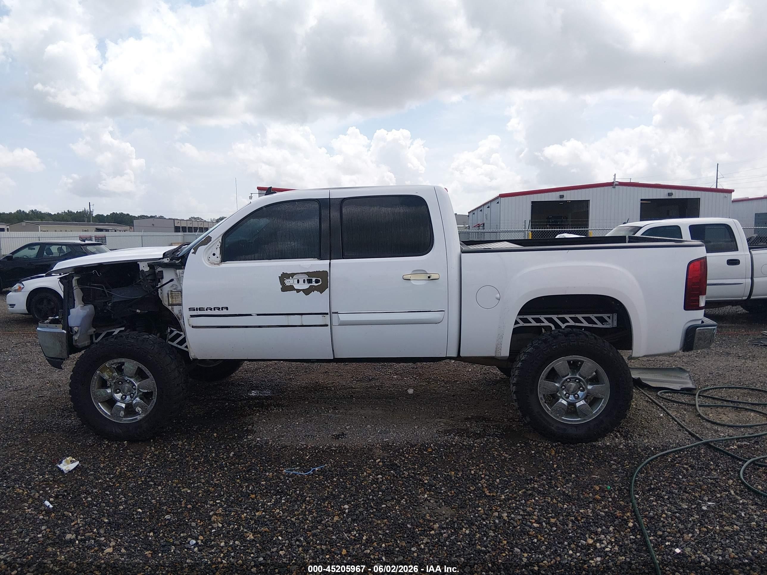 2011 Gmc Sierra 1500 Sle White vin: 3GTP1VE09BG164766
