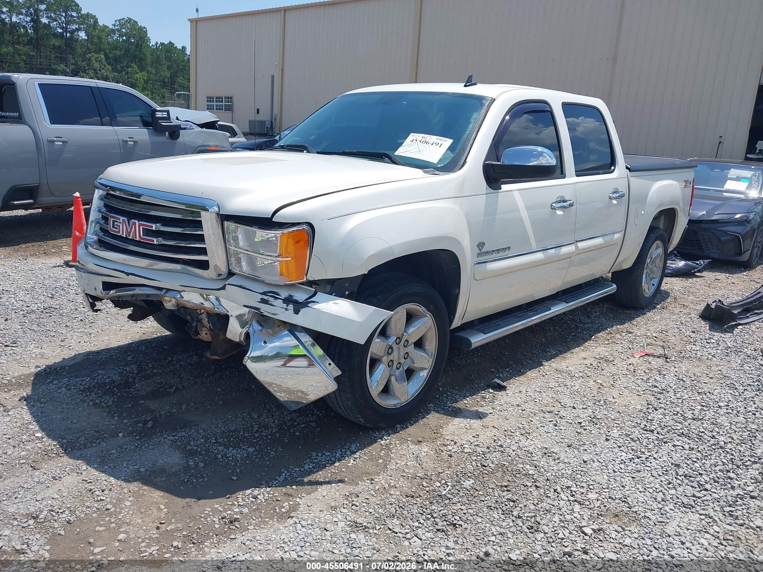 2013 Gmc Sierra 1500 Sle White vin: 3GTP1VE09DG131723