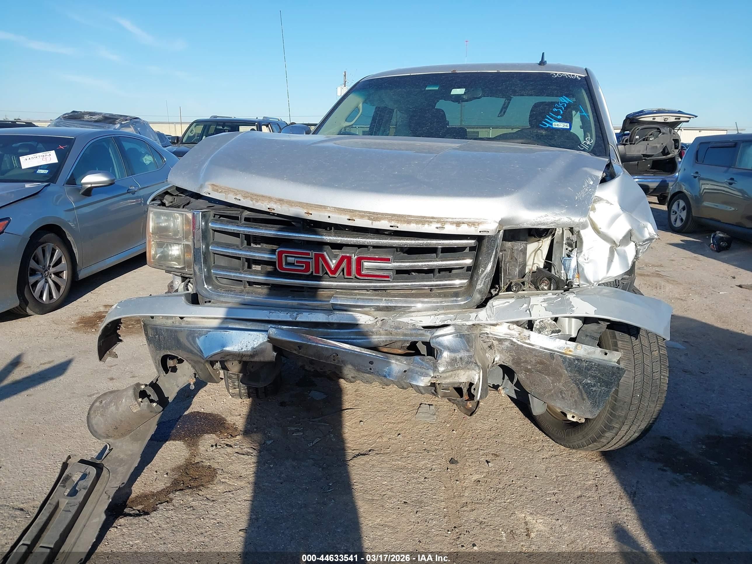 2013 Gmc Sierra 1500 Sle Silver vin: 3GTP1VE0XDG224170