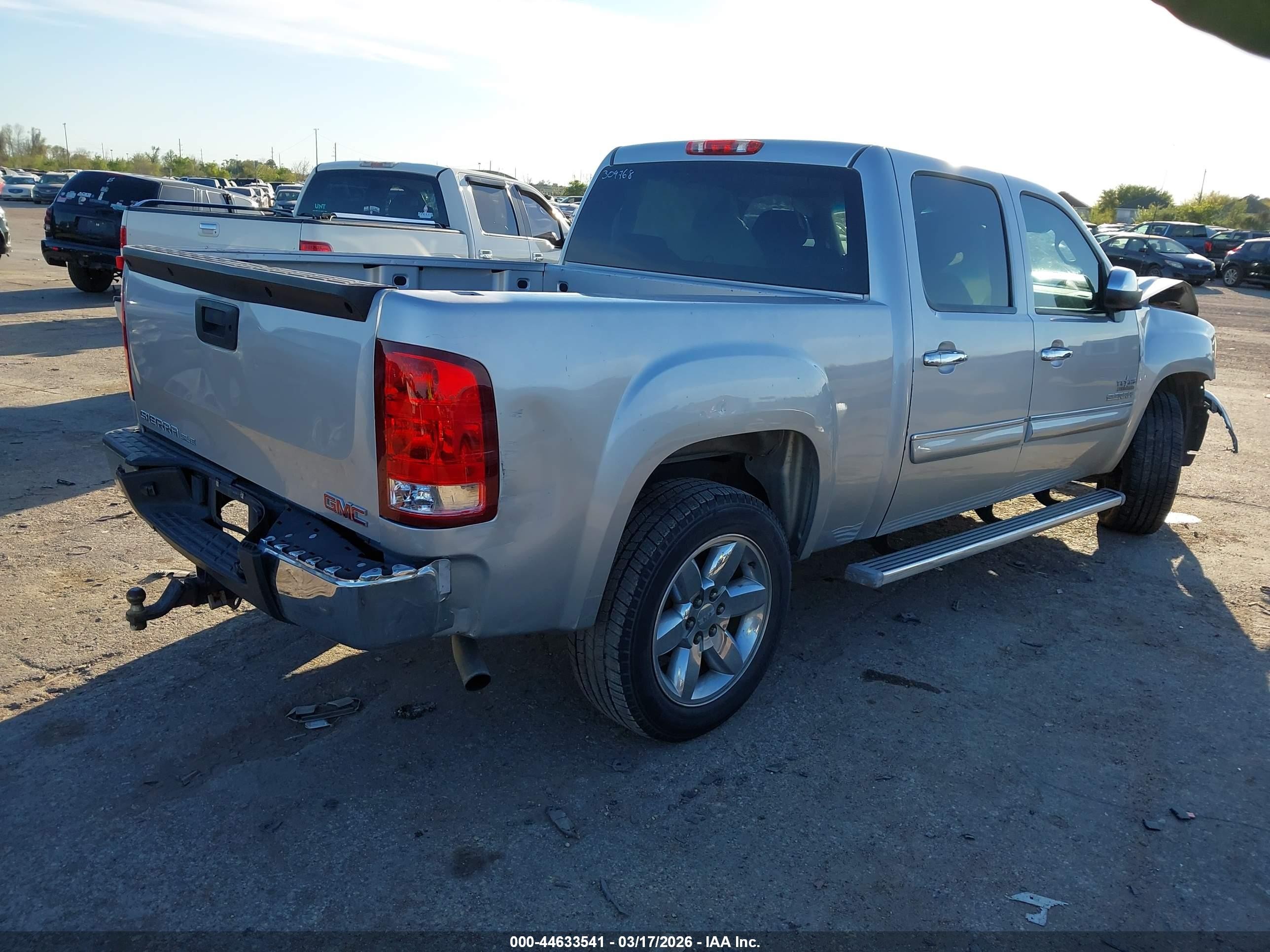2013 Gmc Sierra 1500 Sle Silver vin: 3GTP1VE0XDG224170