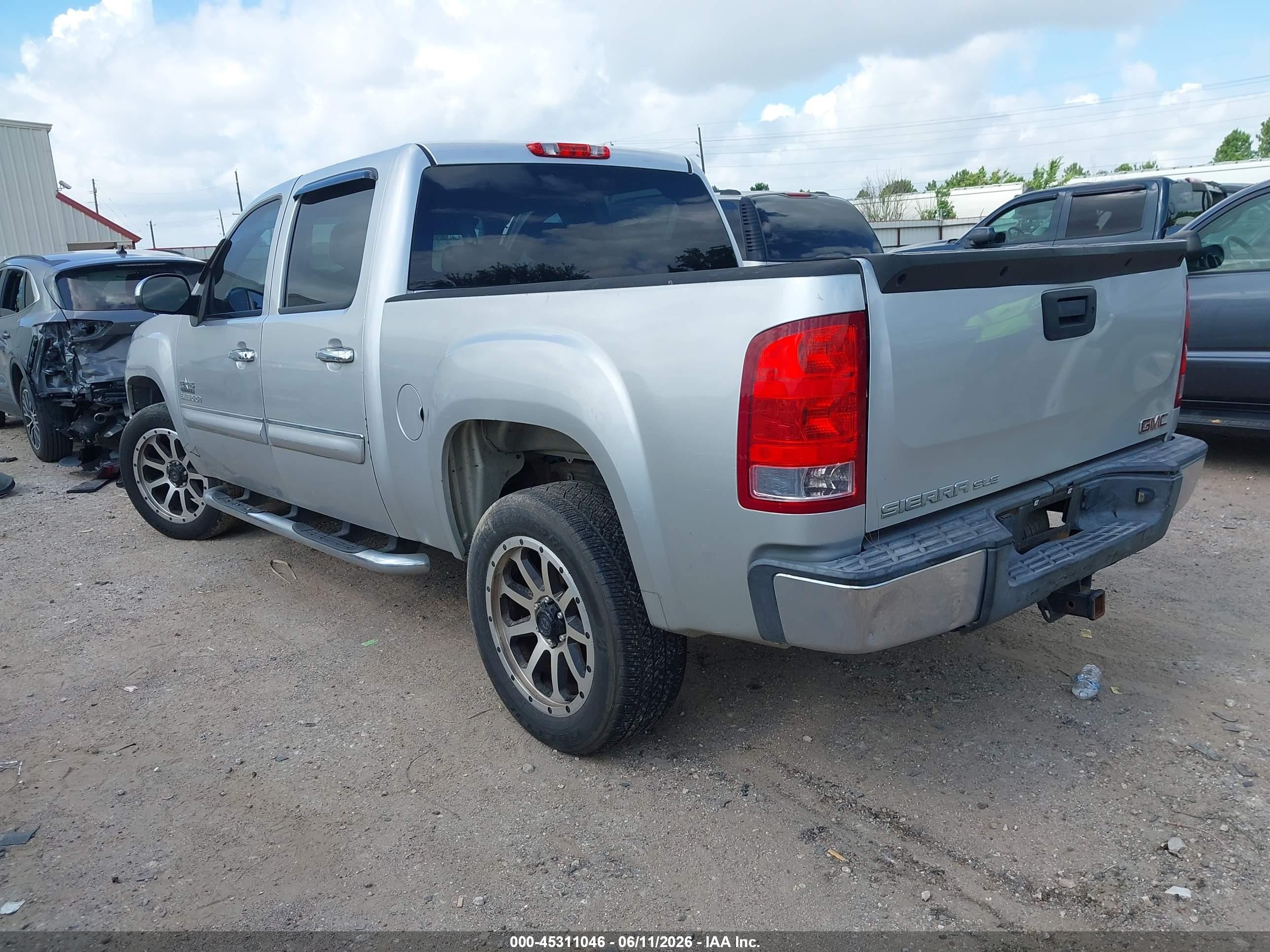 2013 Gmc Sierra 1500 Sle Silver vin: 3GTP1VE0XDG308084