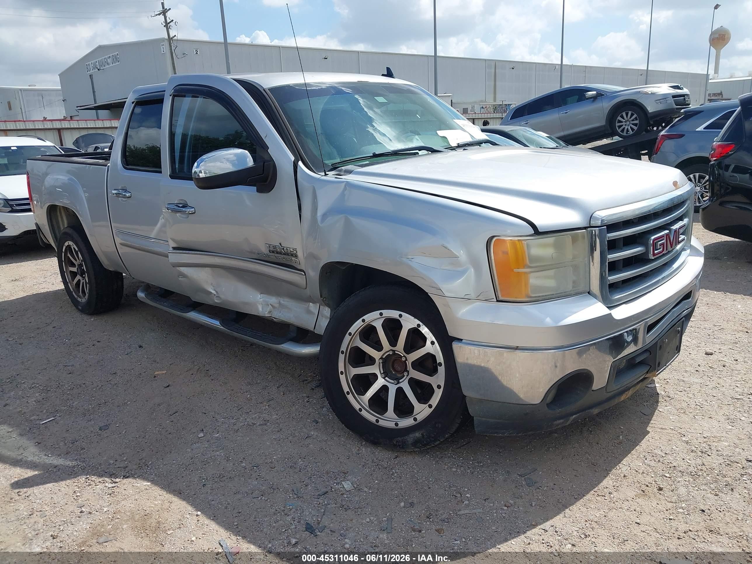 2013 Gmc Sierra 1500 Sle Silver vin: 3GTP1VE0XDG308084