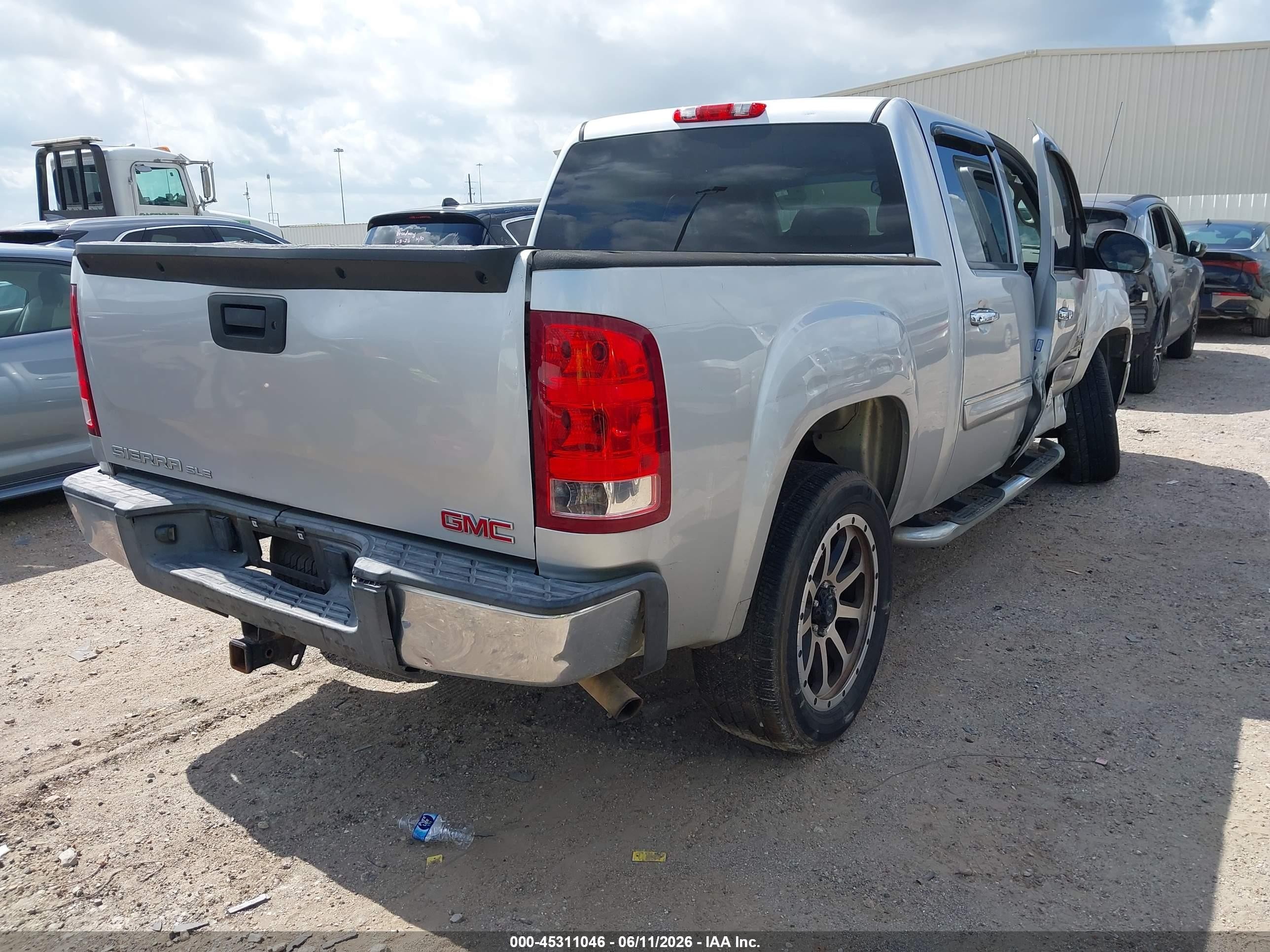 2013 Gmc Sierra 1500 Sle Silver vin: 3GTP1VE0XDG308084