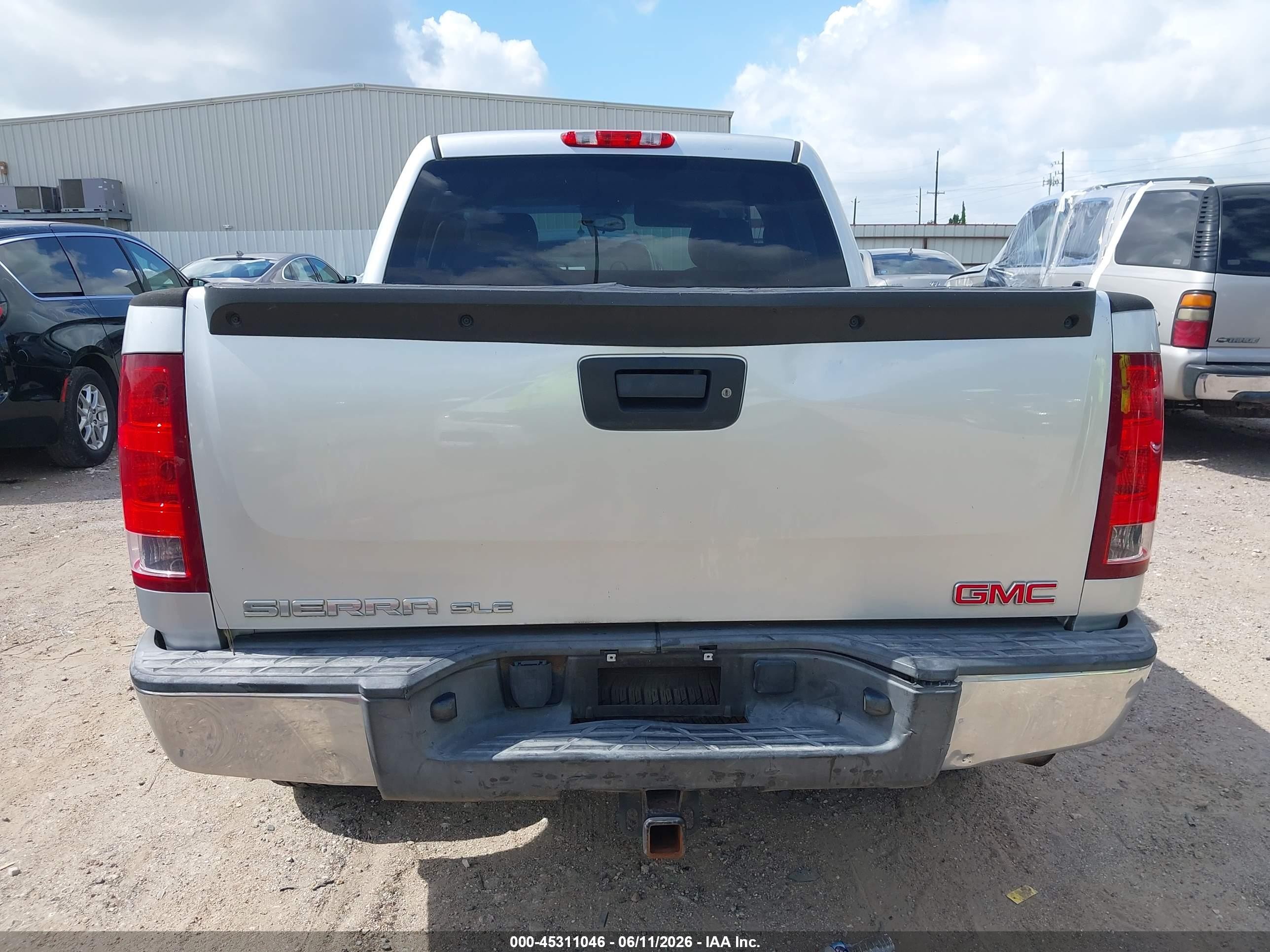 2013 Gmc Sierra 1500 Sle Silver vin: 3GTP1VE0XDG308084