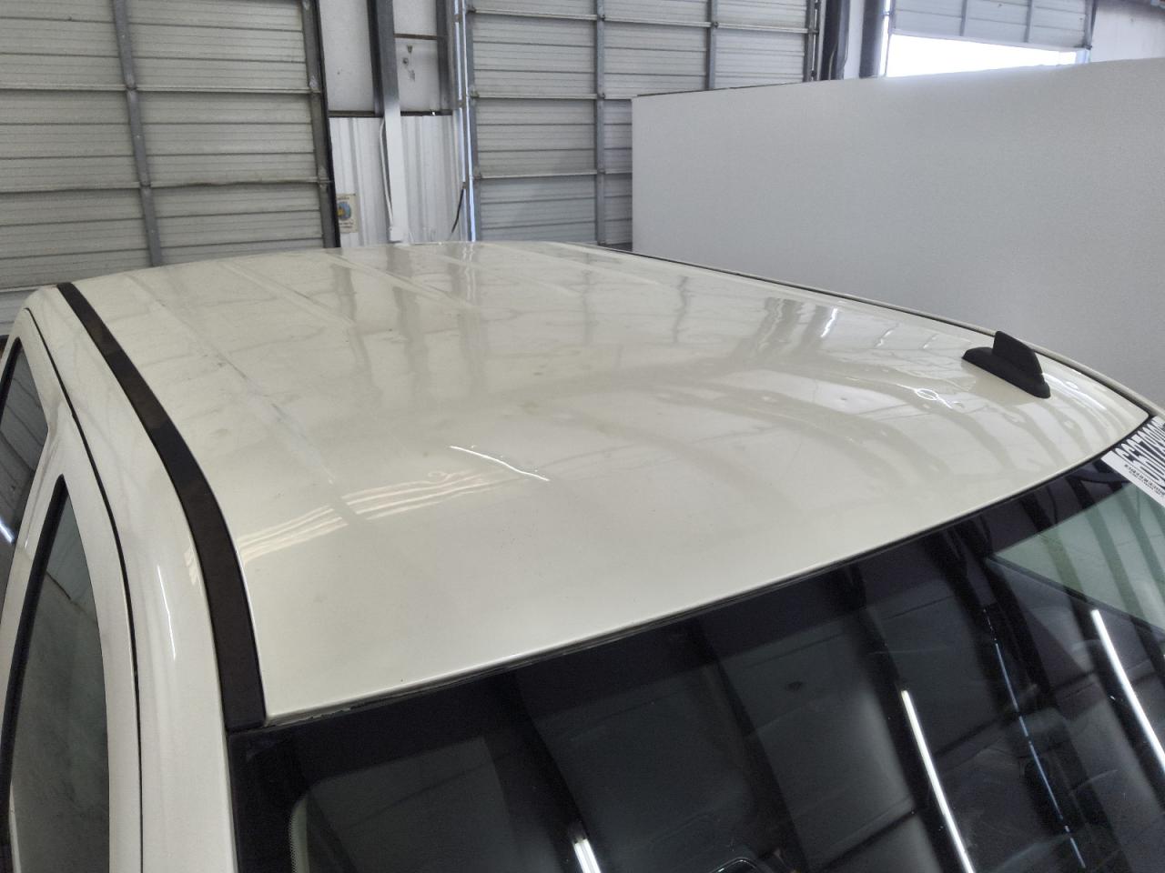 2014 Gmc Sierra C1500 Slt White vin: 3GTP1VEC2EG498376 Damage: Roof, Hail Damage, 10 Or More