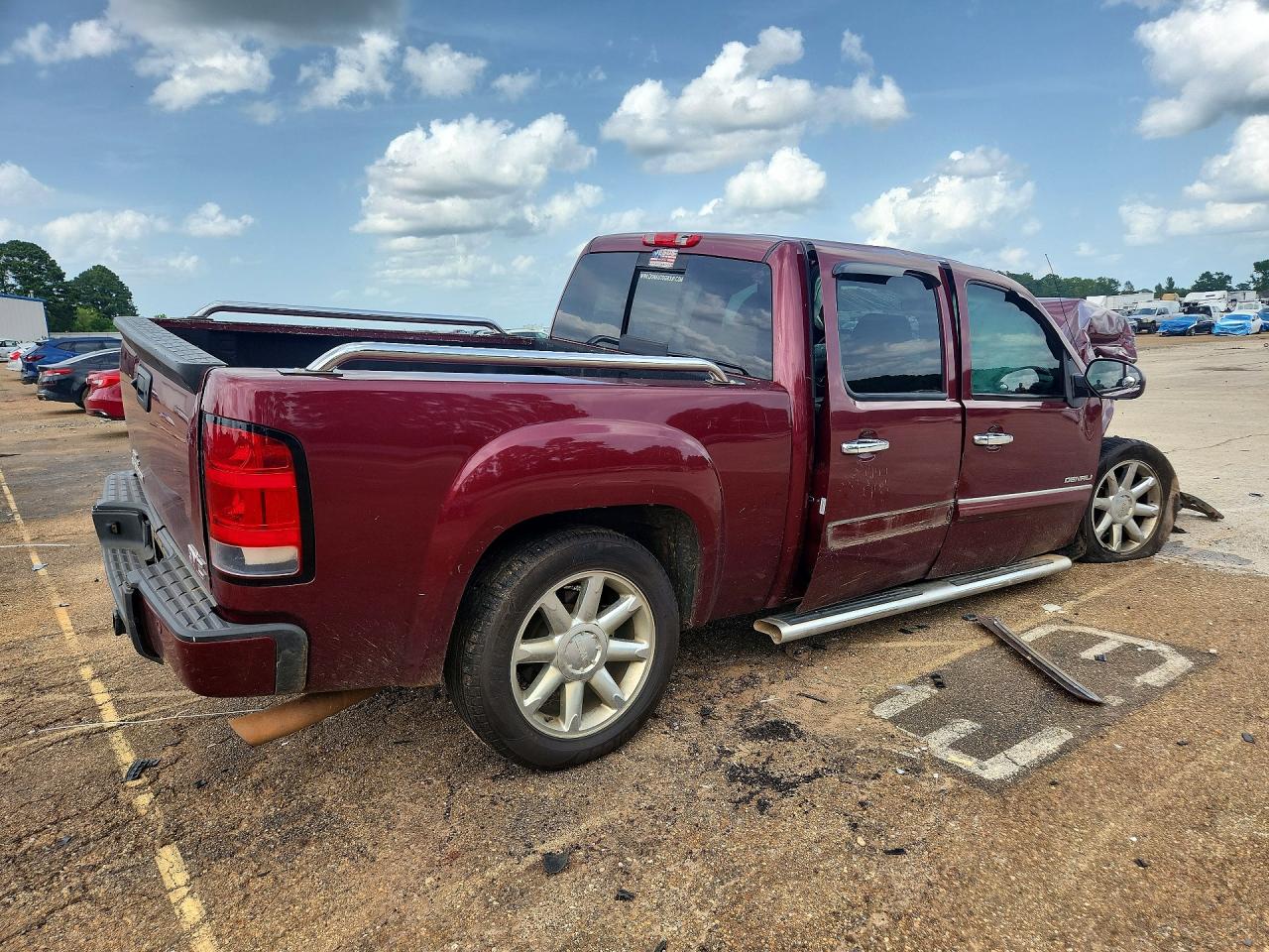 2013 Gmc Sierra C1500 Denali Темно-бордовый vin: 3GTP1XE21DG113763