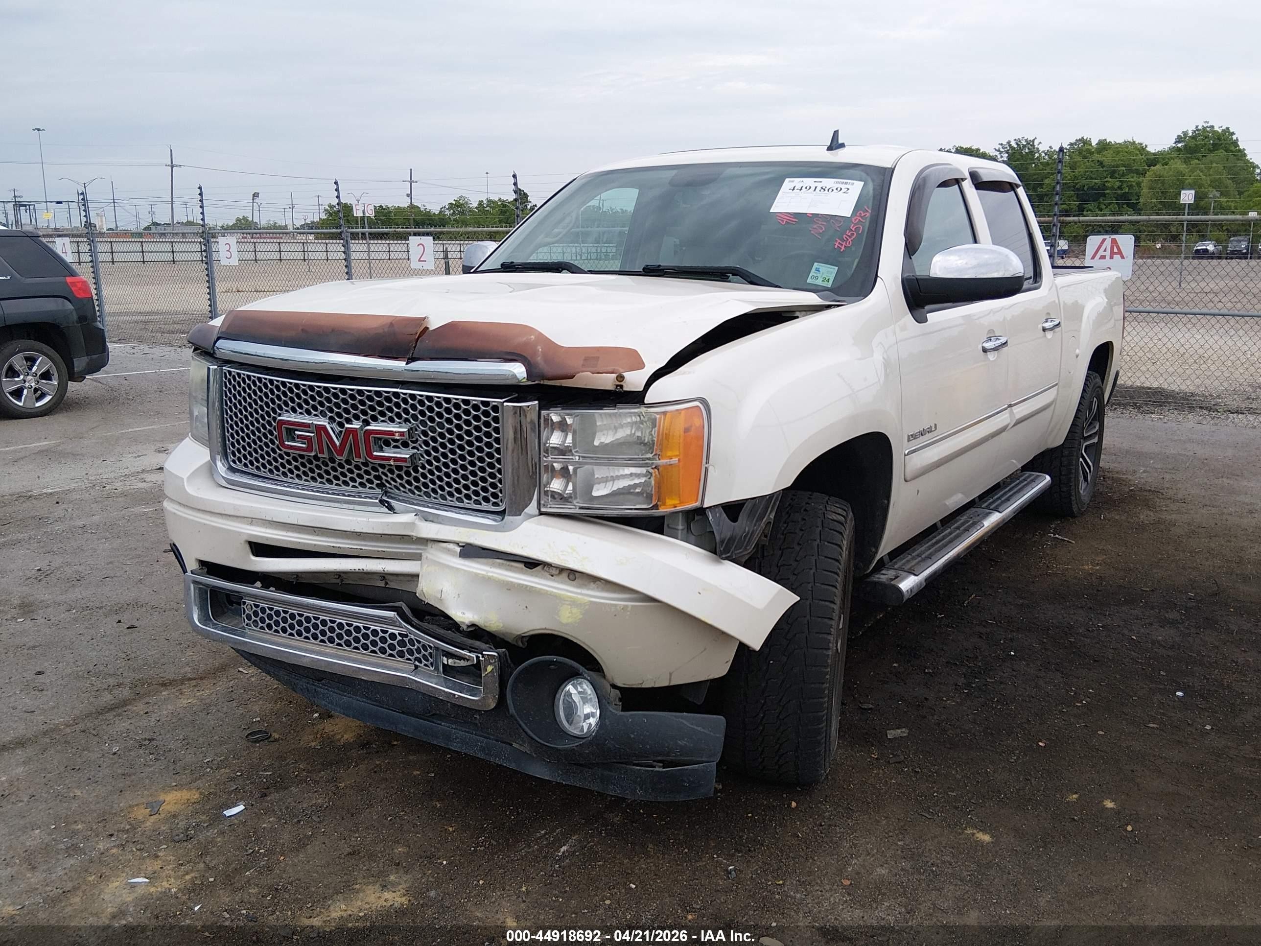 2013 Gmc Sierra 1500 Denali Cream vin: 3GTP1XE26DG117968