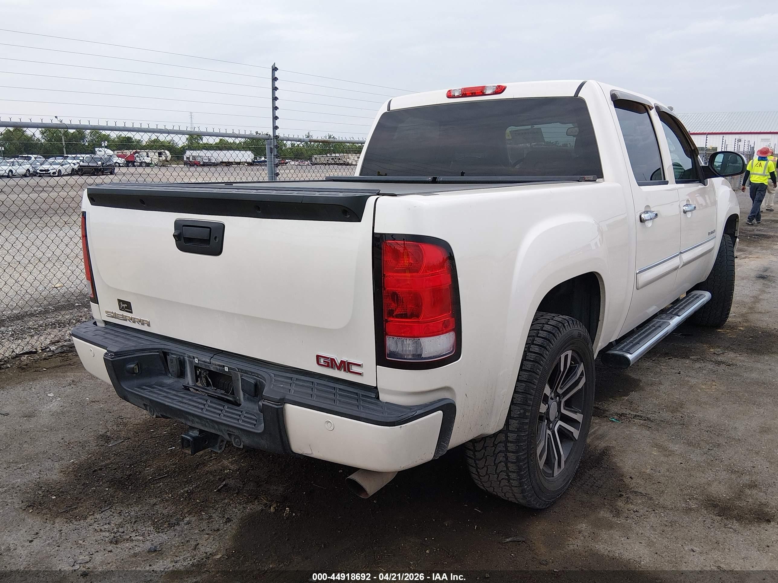2013 Gmc Sierra 1500 Denali Cream vin: 3GTP1XE26DG117968