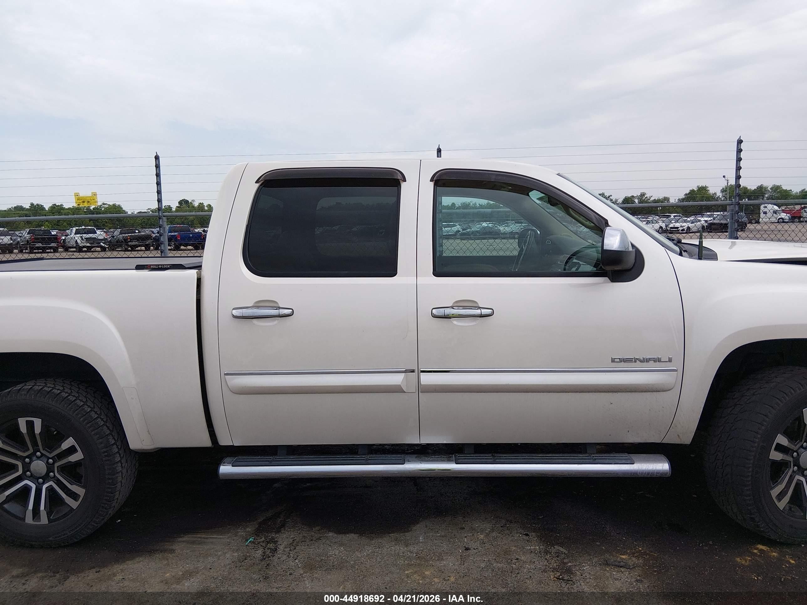 2013 Gmc Sierra 1500 Denali Cream vin: 3GTP1XE26DG117968