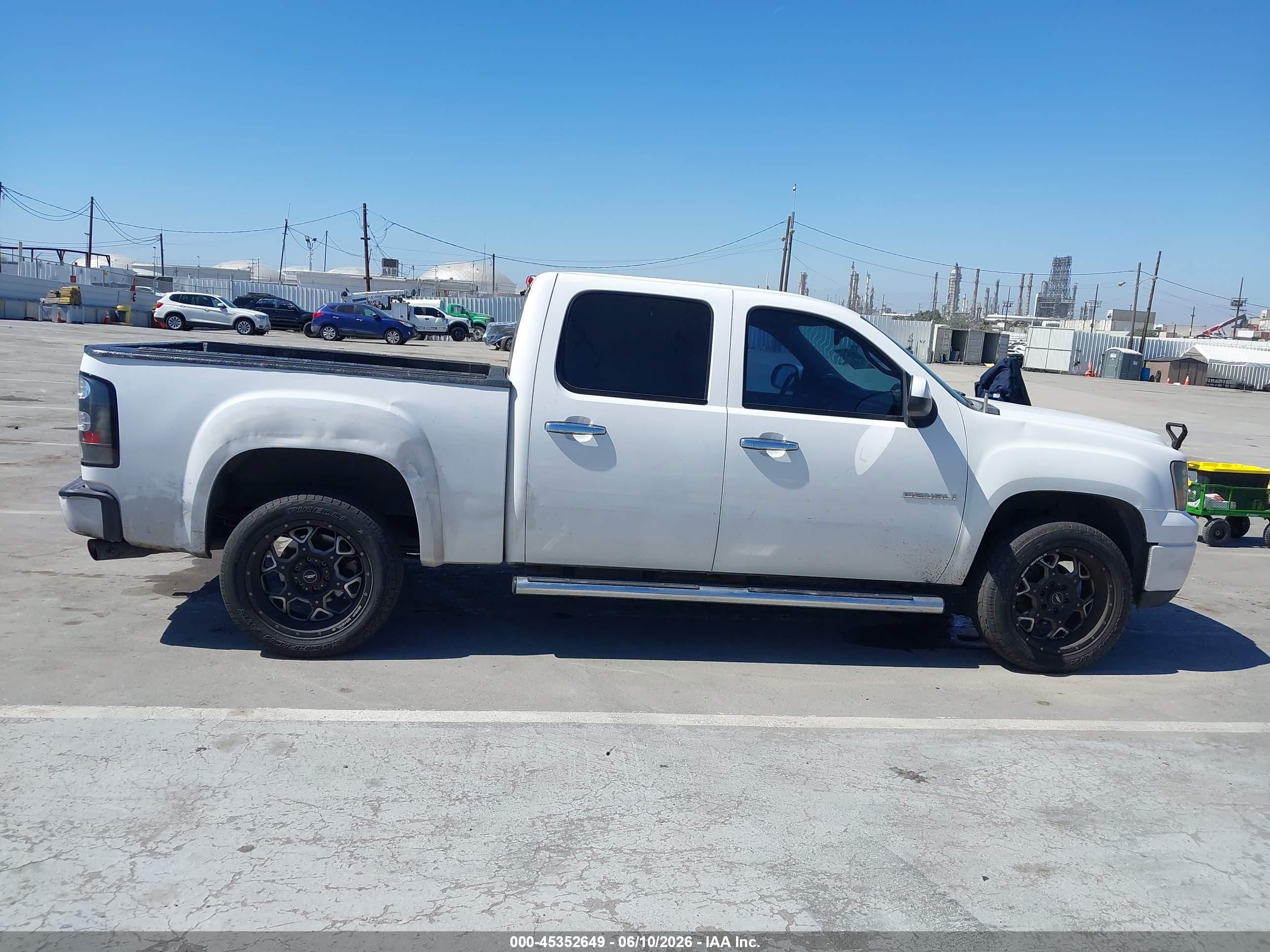 2012 Gmc Sierra 1500 Denali White vin: 3GTP1XE29CG193621