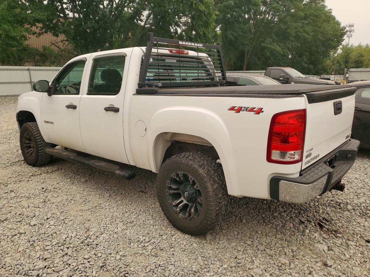 2011 Gmc Sierra K1500 White vin: 3GTP2TEA2BG355097