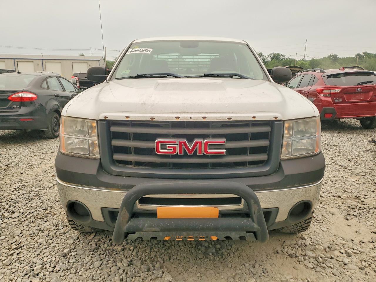 2011 Gmc Sierra K1500 White vin: 3GTP2TEA2BG355097