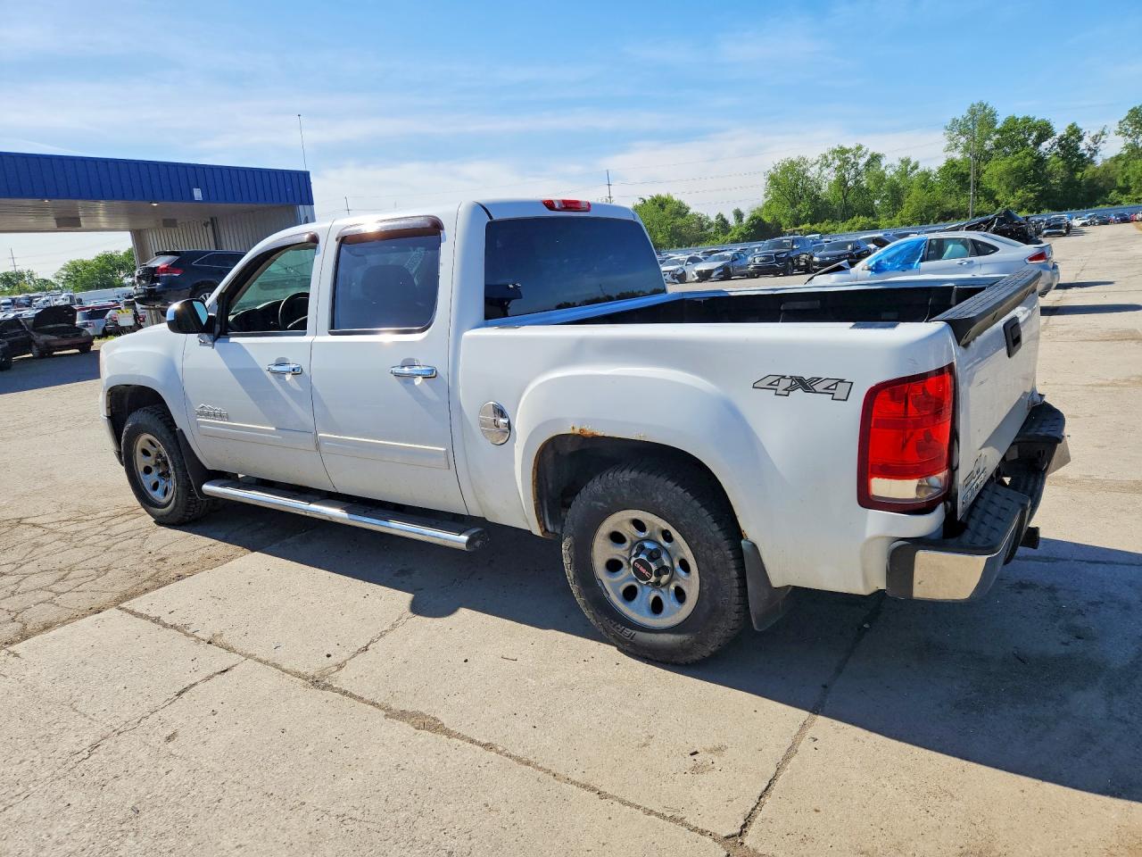 2011 Gmc Sierra K1500 Sl Белый vin: 3GTP2UEA2BG388512