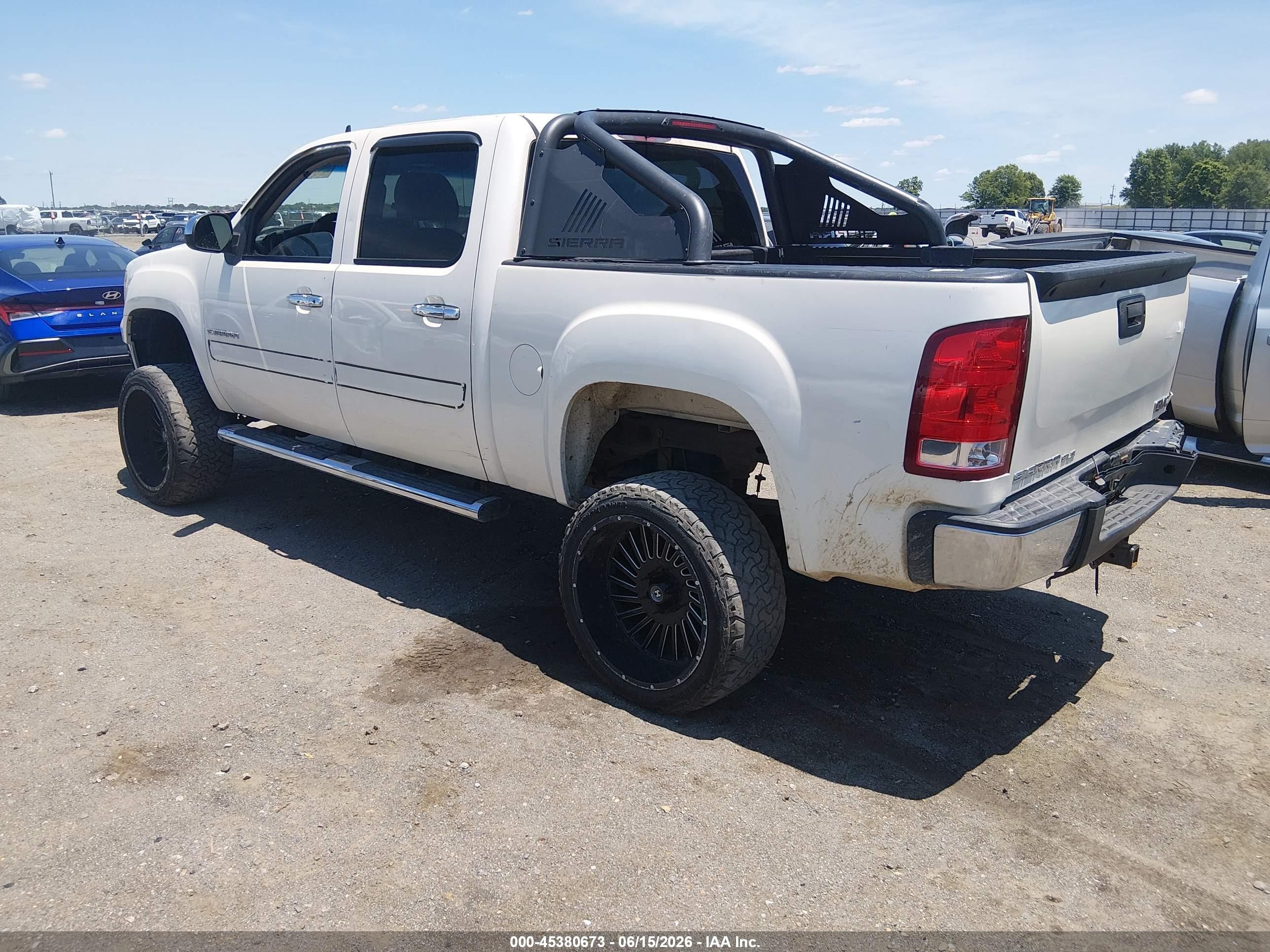 2011 Gmc Sierra 1500 Sle White vin: 3GTP2VE32BG385410