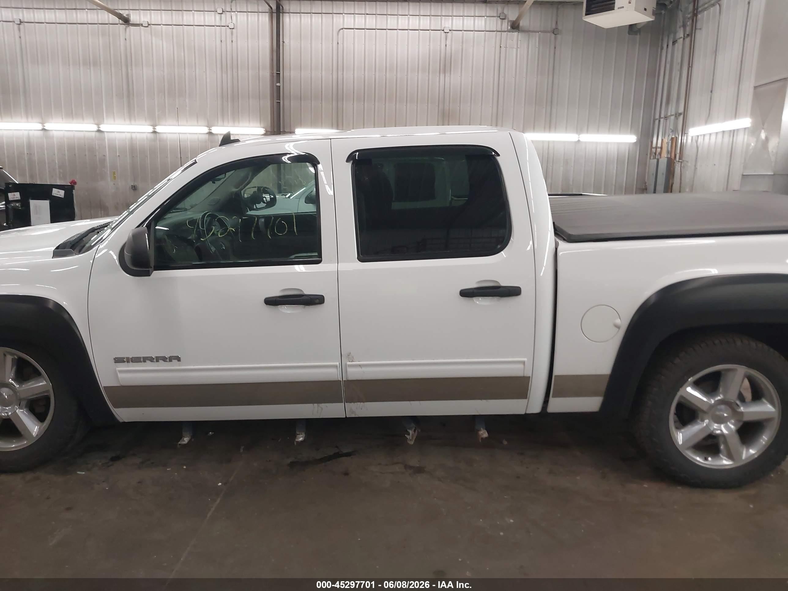 2011 Gmc Sierra 1500 Sle White vin: 3GTP2VE34BG219373