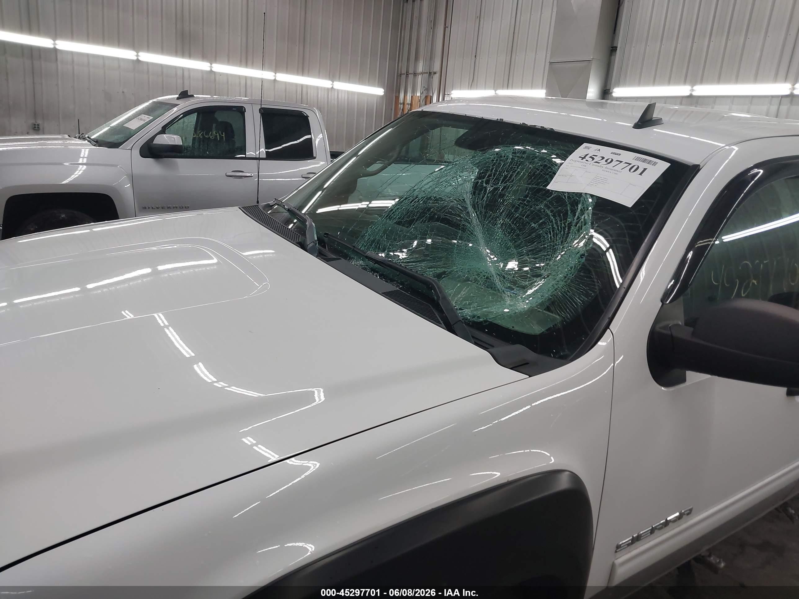 2011 Gmc Sierra 1500 Sle White vin: 3GTP2VE34BG219373