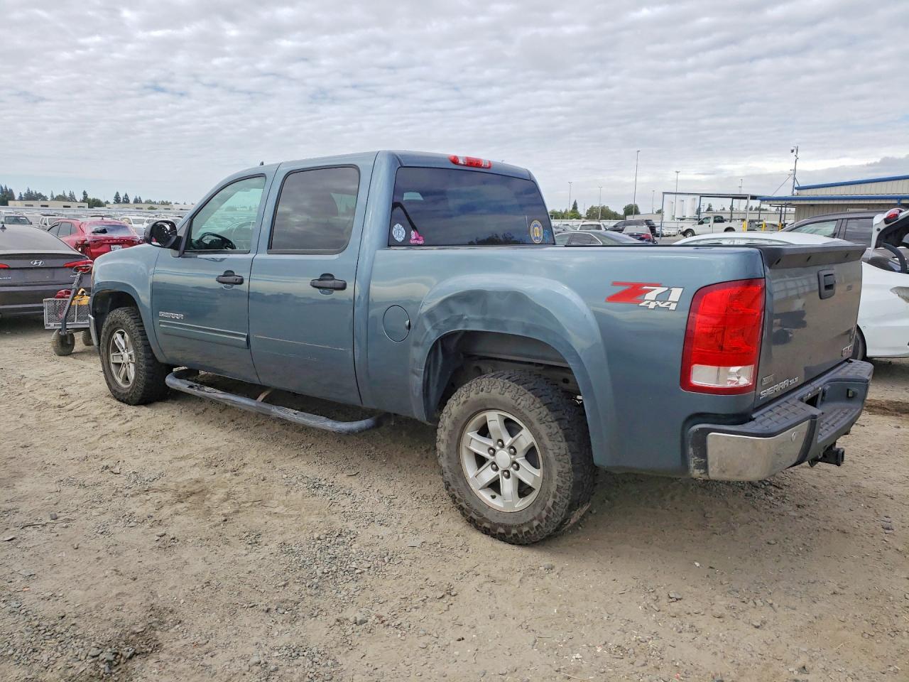 2011 Gmc Sierra K1500 Sle Blue vin: 3GTP2VE34BG380175