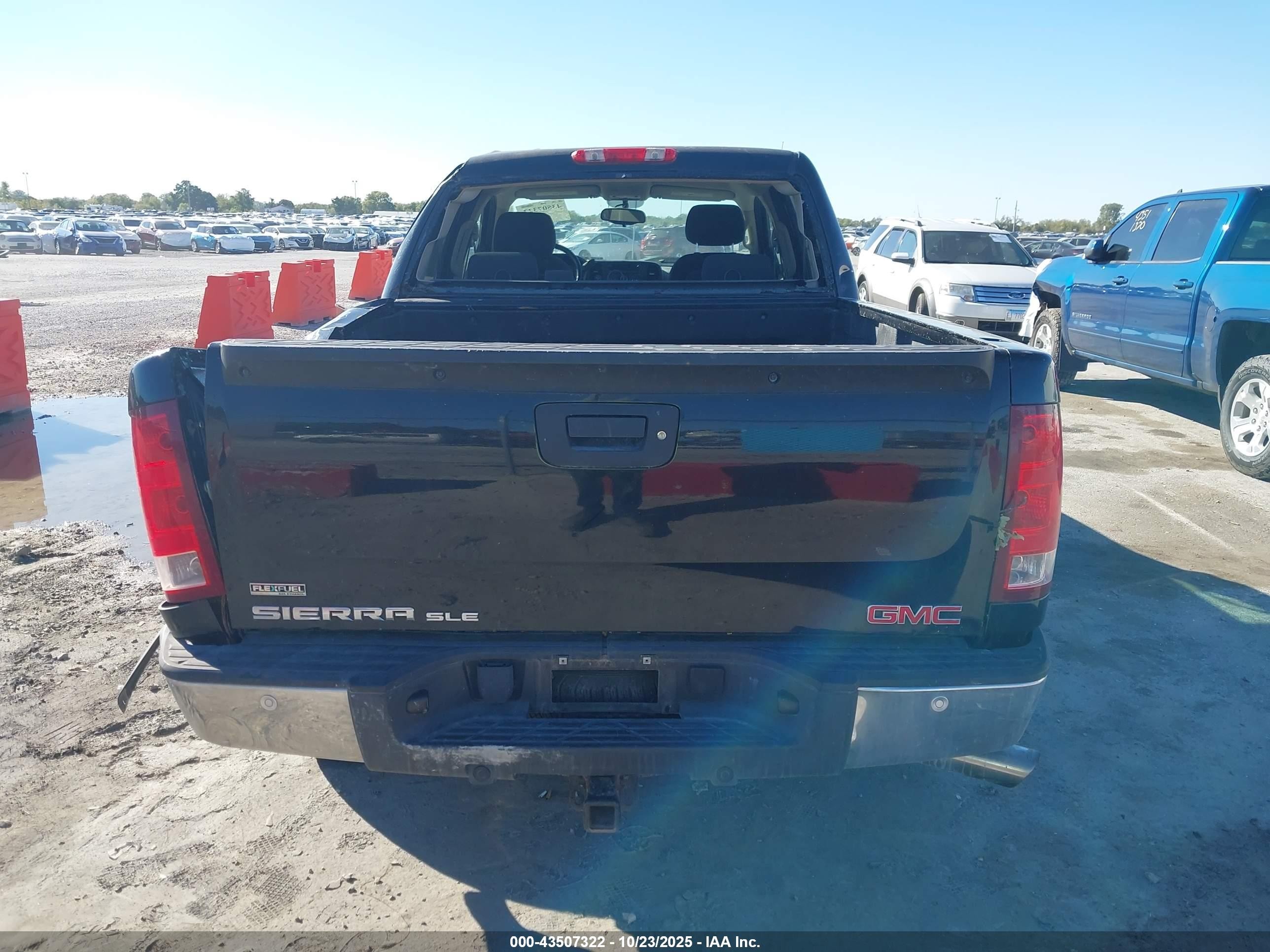 2011 Gmc Sierra 1500 Sle Black vin: 3GTP2VE36BG209850