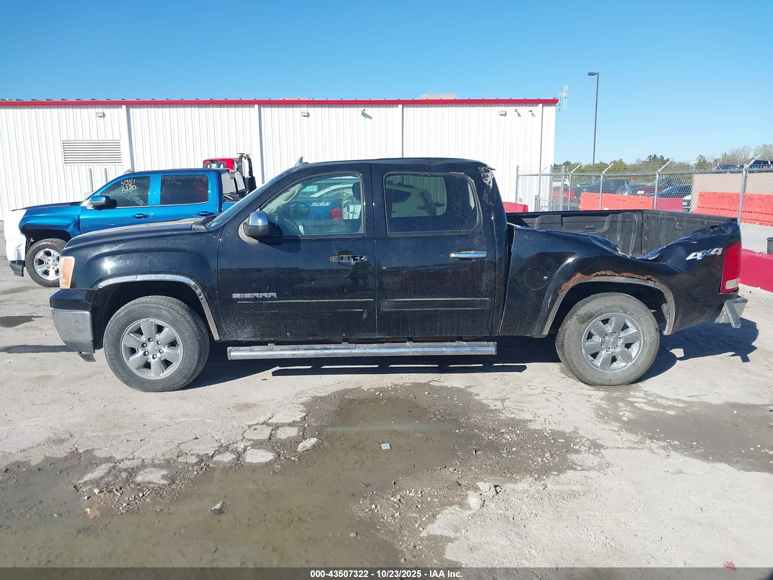 2011 Gmc Sierra 1500 Sle Black vin: 3GTP2VE36BG209850