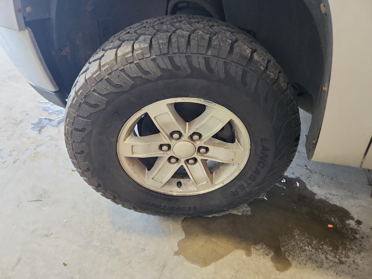 2011 Gmc Sierra K1500 Sle Silver vin: 3GTP2VE37BG269698 Damage: Left Front Wheel, Curb Rash, 3 To 4 Inches