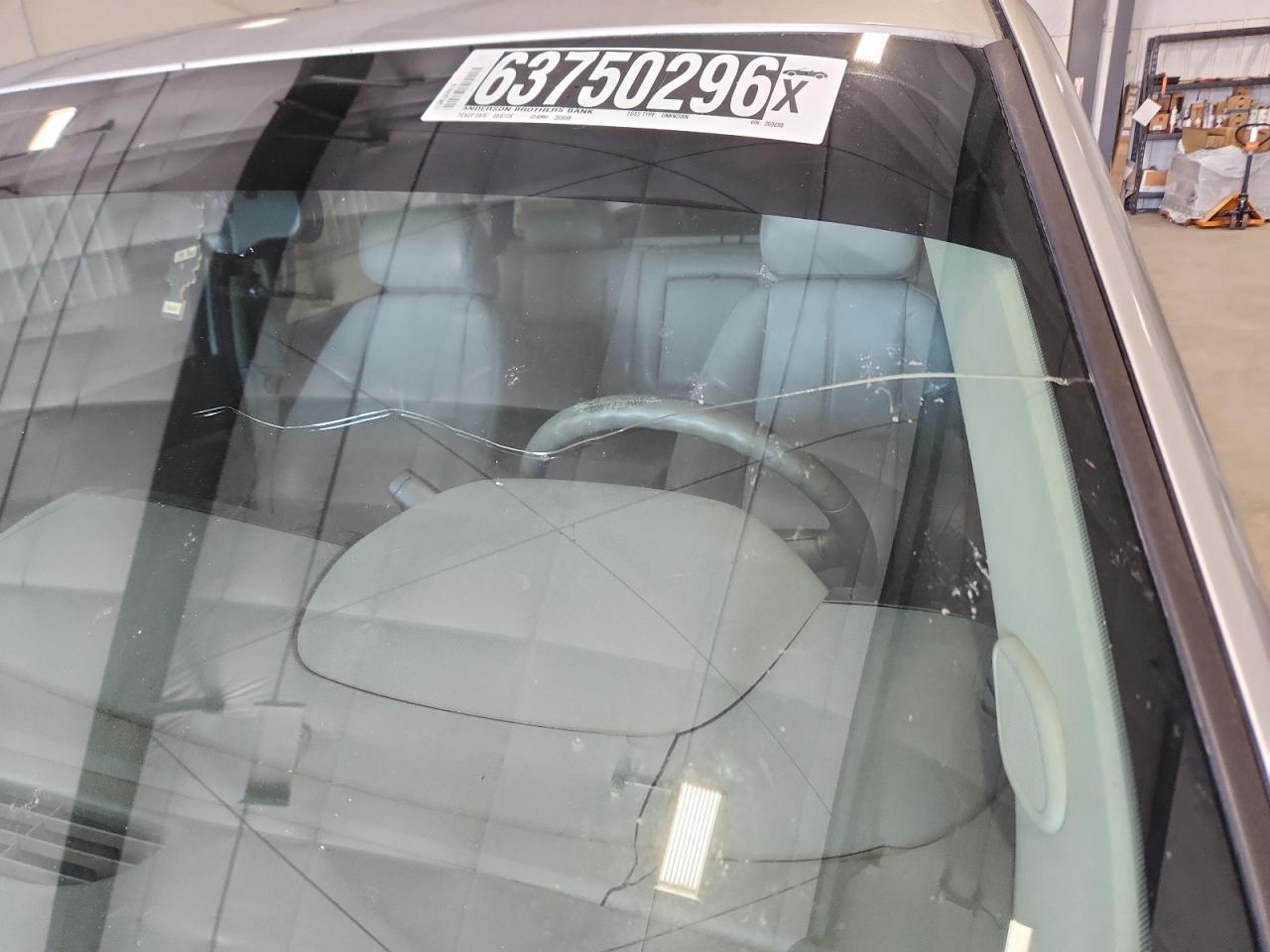 2011 Gmc Sierra K1500 Sle Silver vin: 3GTP2VE37BG269698 Damage: Windshield, Broken, Replacement Required