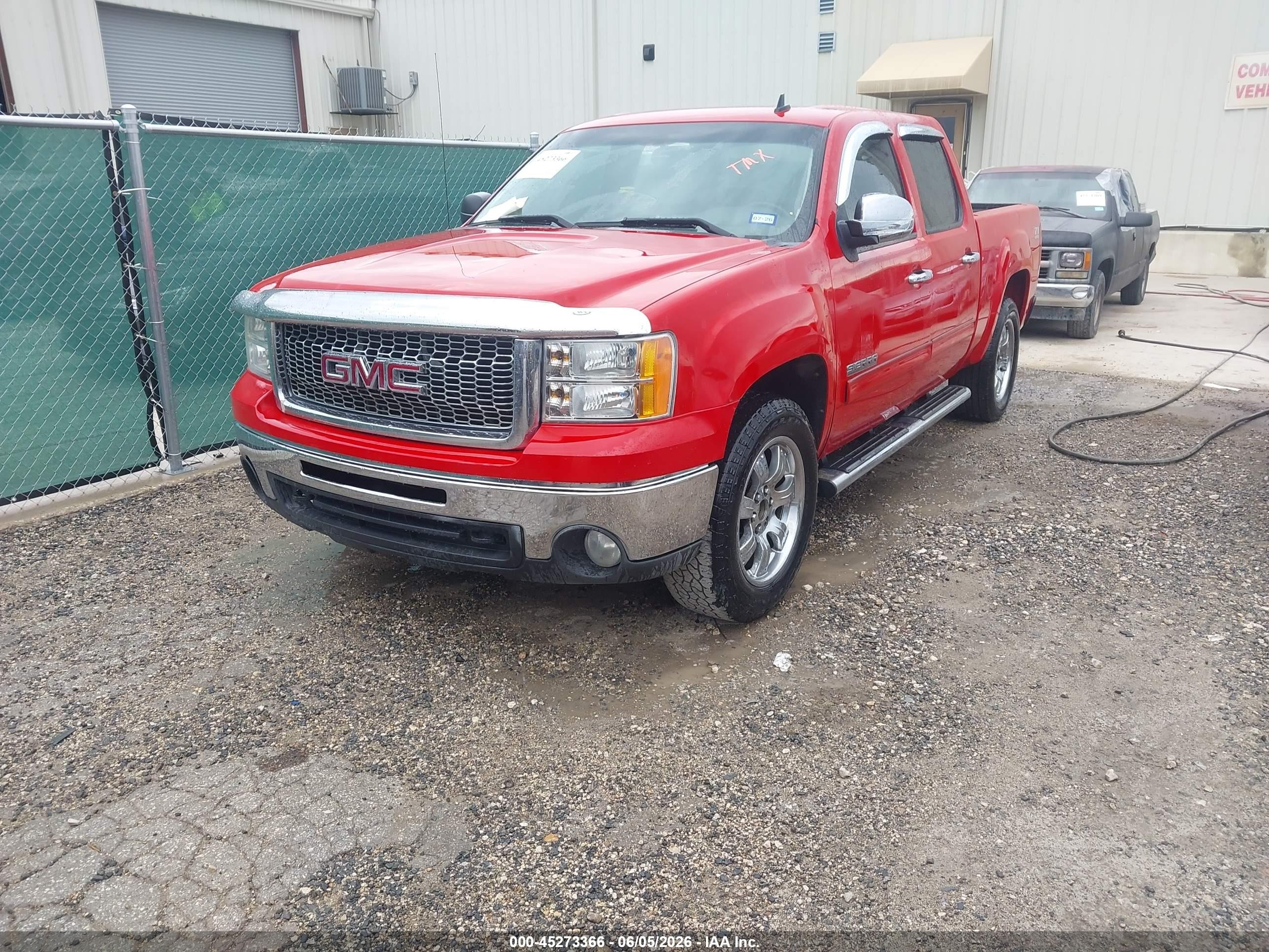 2011 Gmc Sierra 1500 Sle Red vin: 3GTP2VE39BG353571