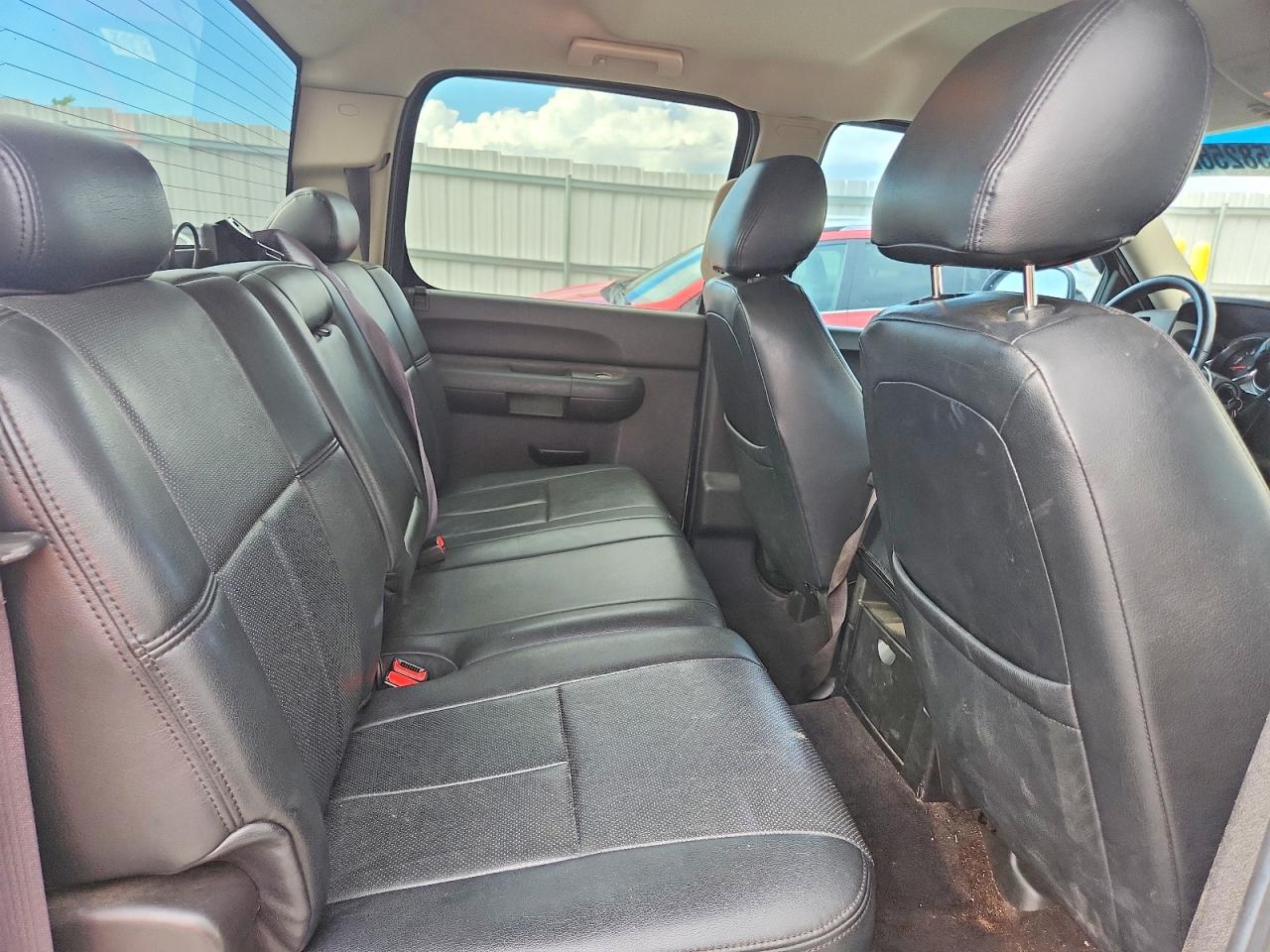 2011 Gmc Sierra K1500 Sle White vin: 3GTP2VE3XBG325388